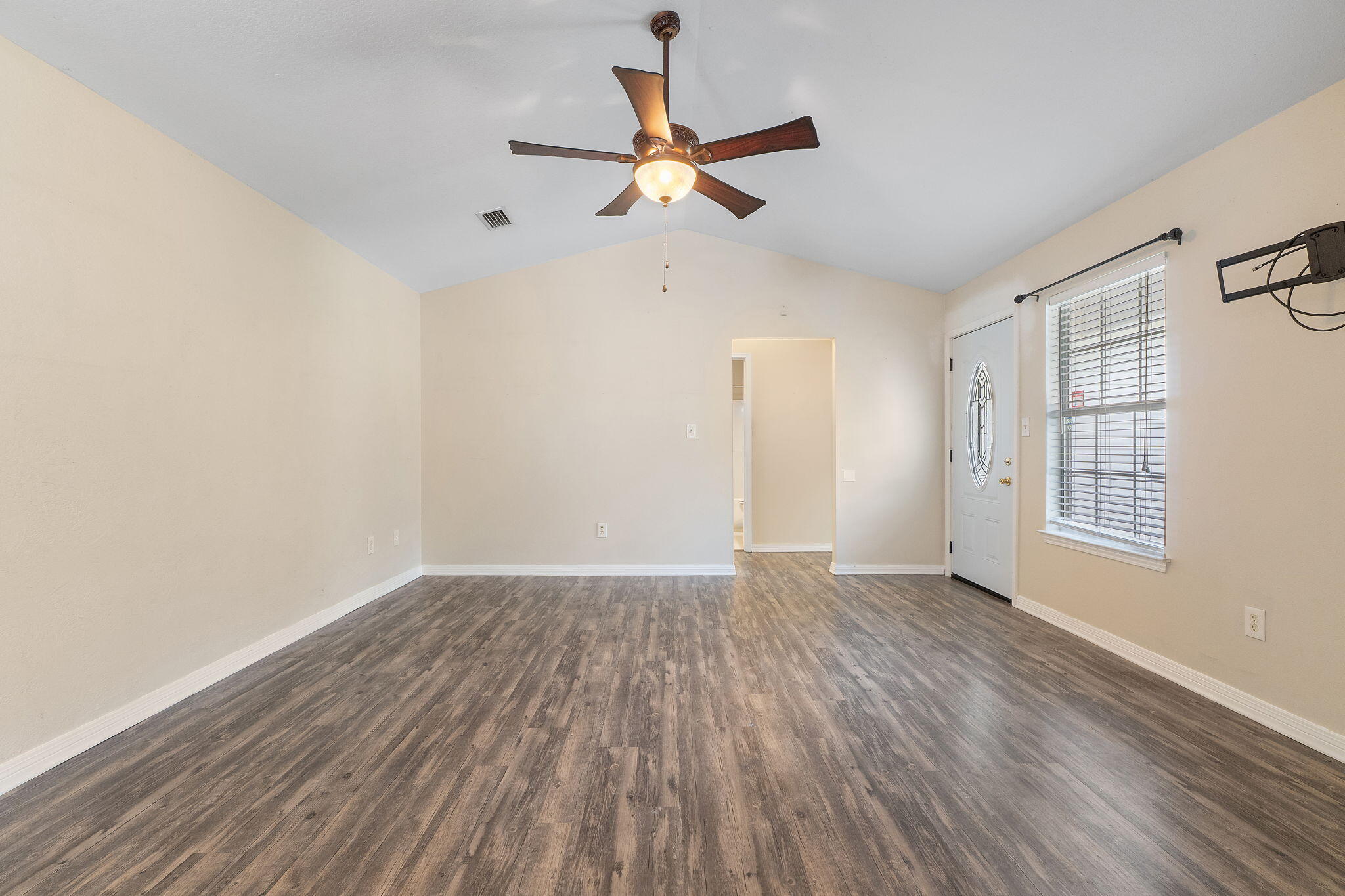 WEST NAVARRE - Residential