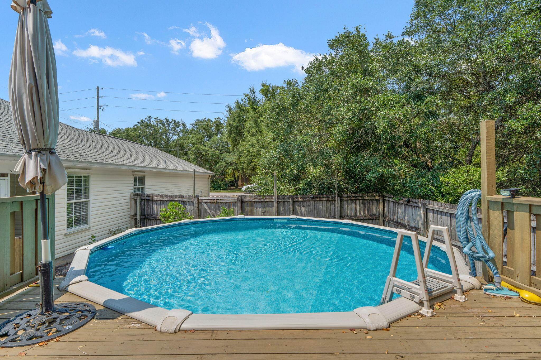 WEST NAVARRE - Residential