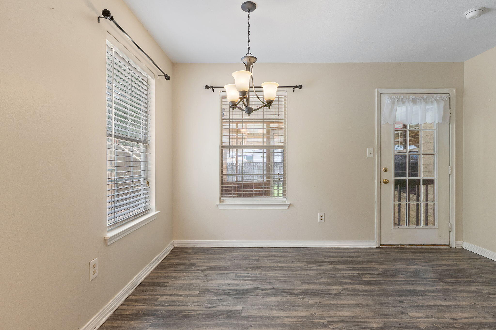 WEST NAVARRE - Residential