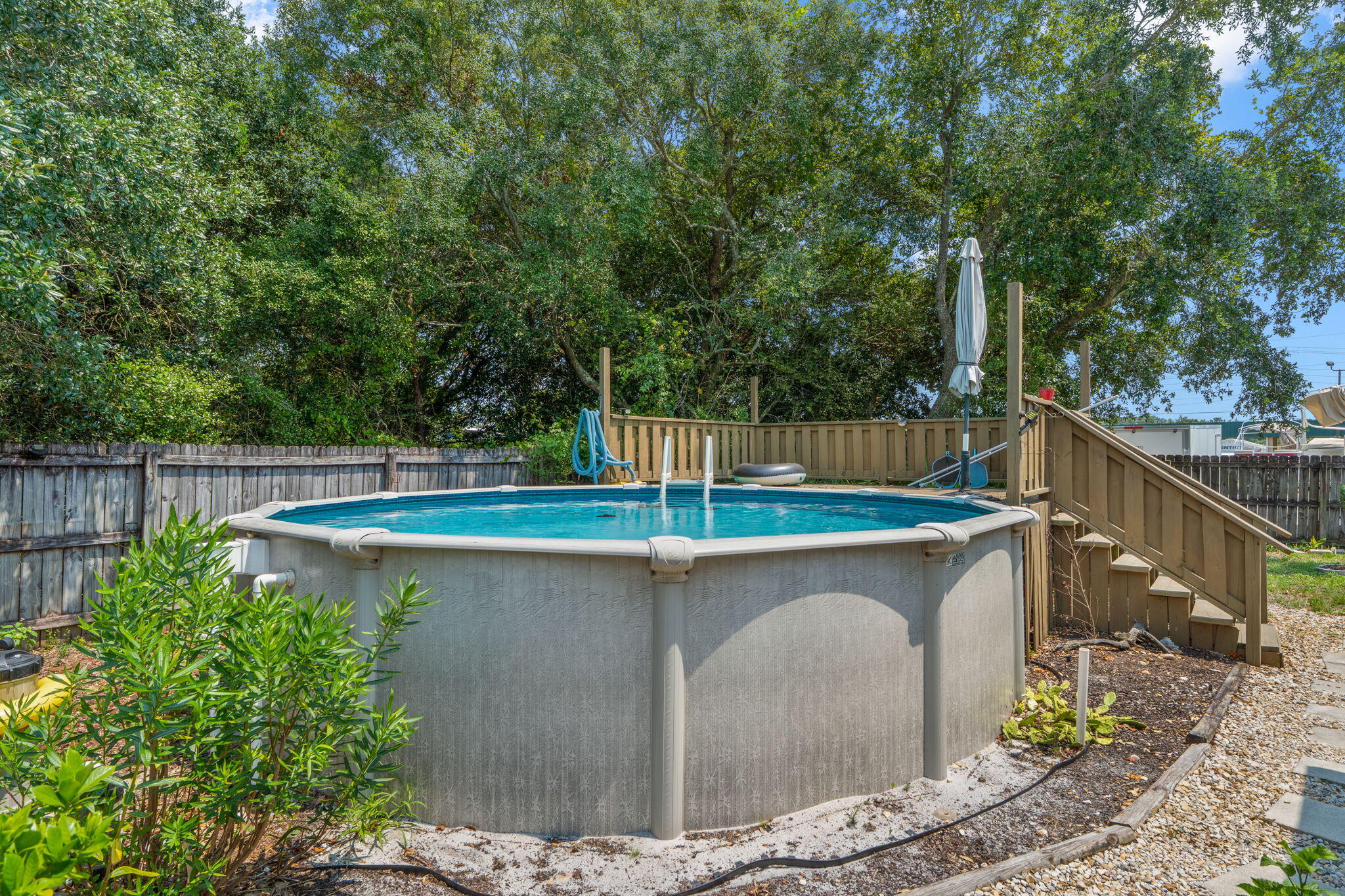 WEST NAVARRE - Residential