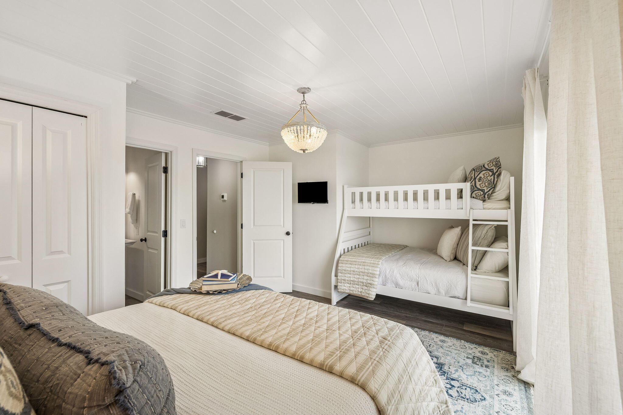 SEA BLUFF CONDO PH 2 - Residential