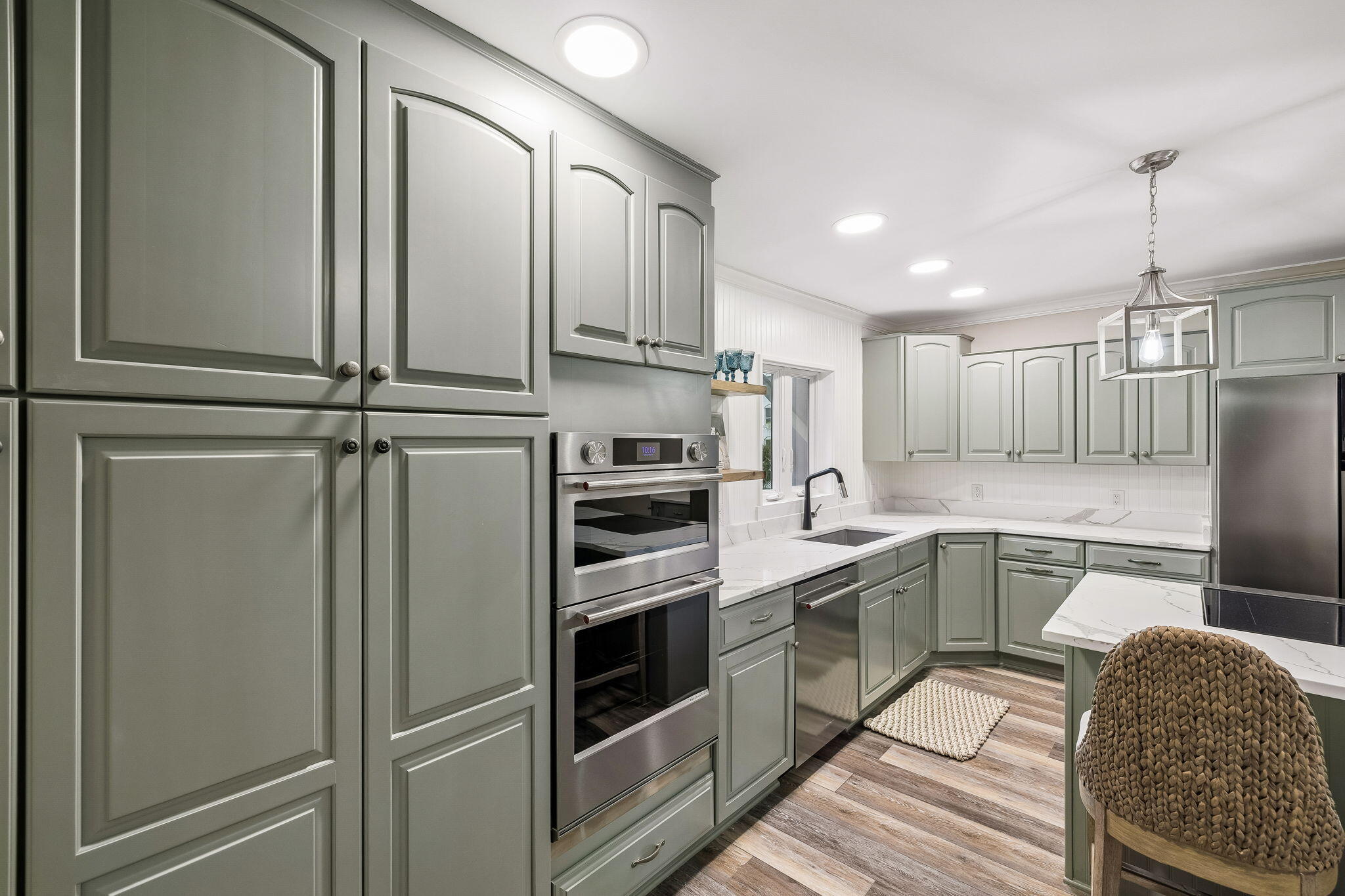 SEA BLUFF CONDO PH 2 - Residential