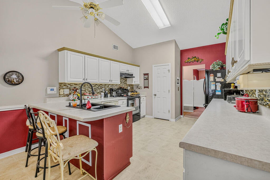 CHEROKEE BEND S/D PH 2 - Residential