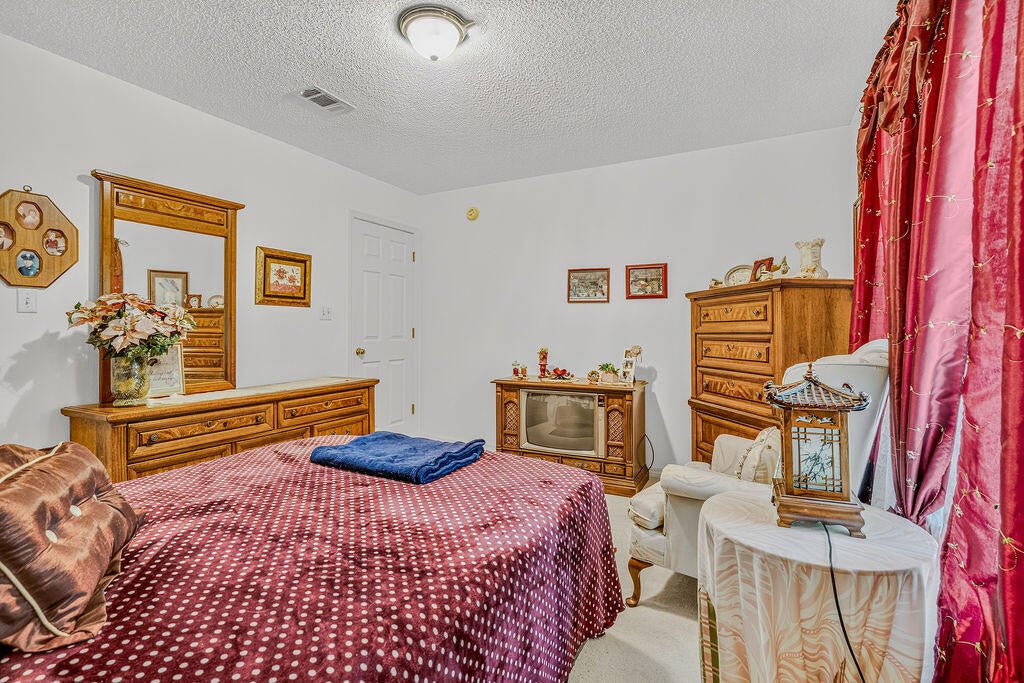 CHEROKEE BEND S/D PH 2 - Residential