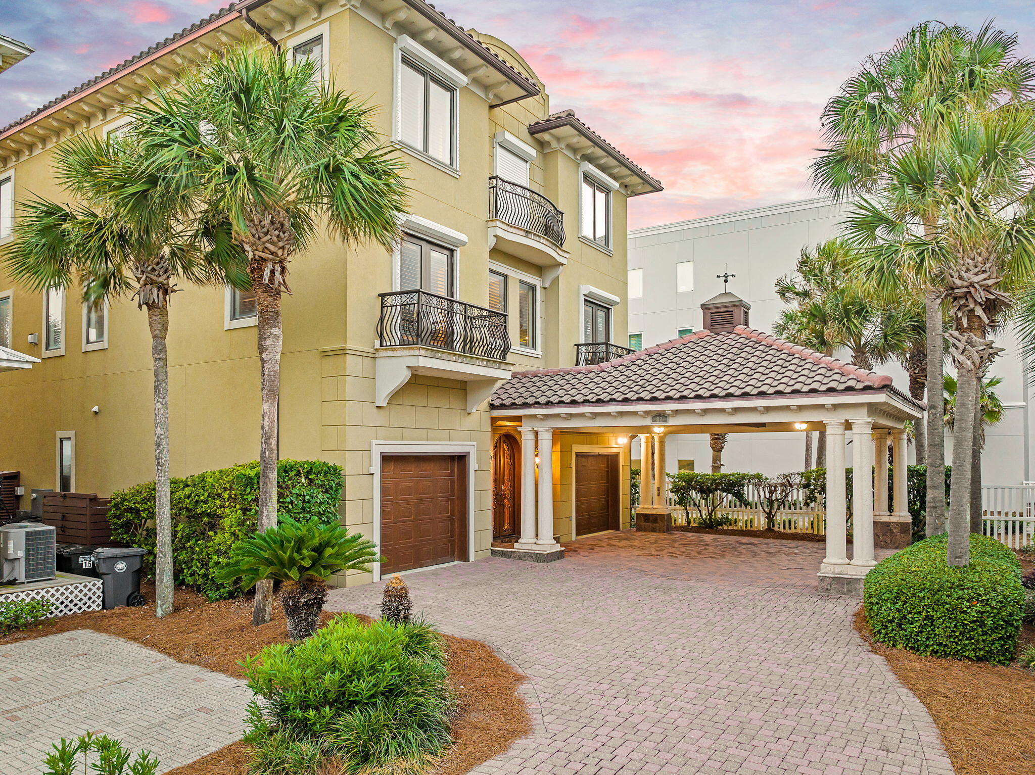 MARAVILLA SHORES - Residential