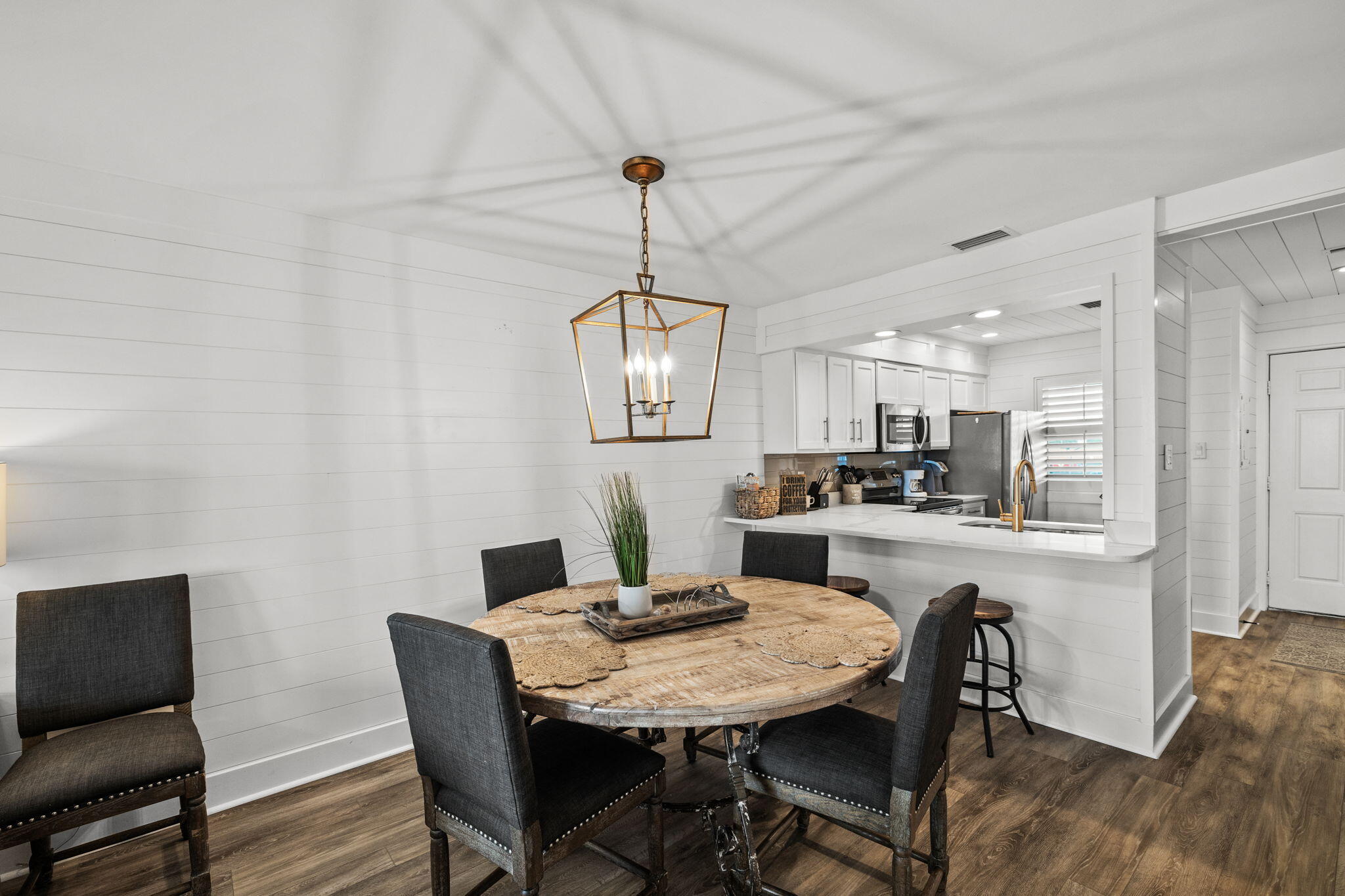 RAMSGATE HARBOUR PH 1 CONDO - Residential