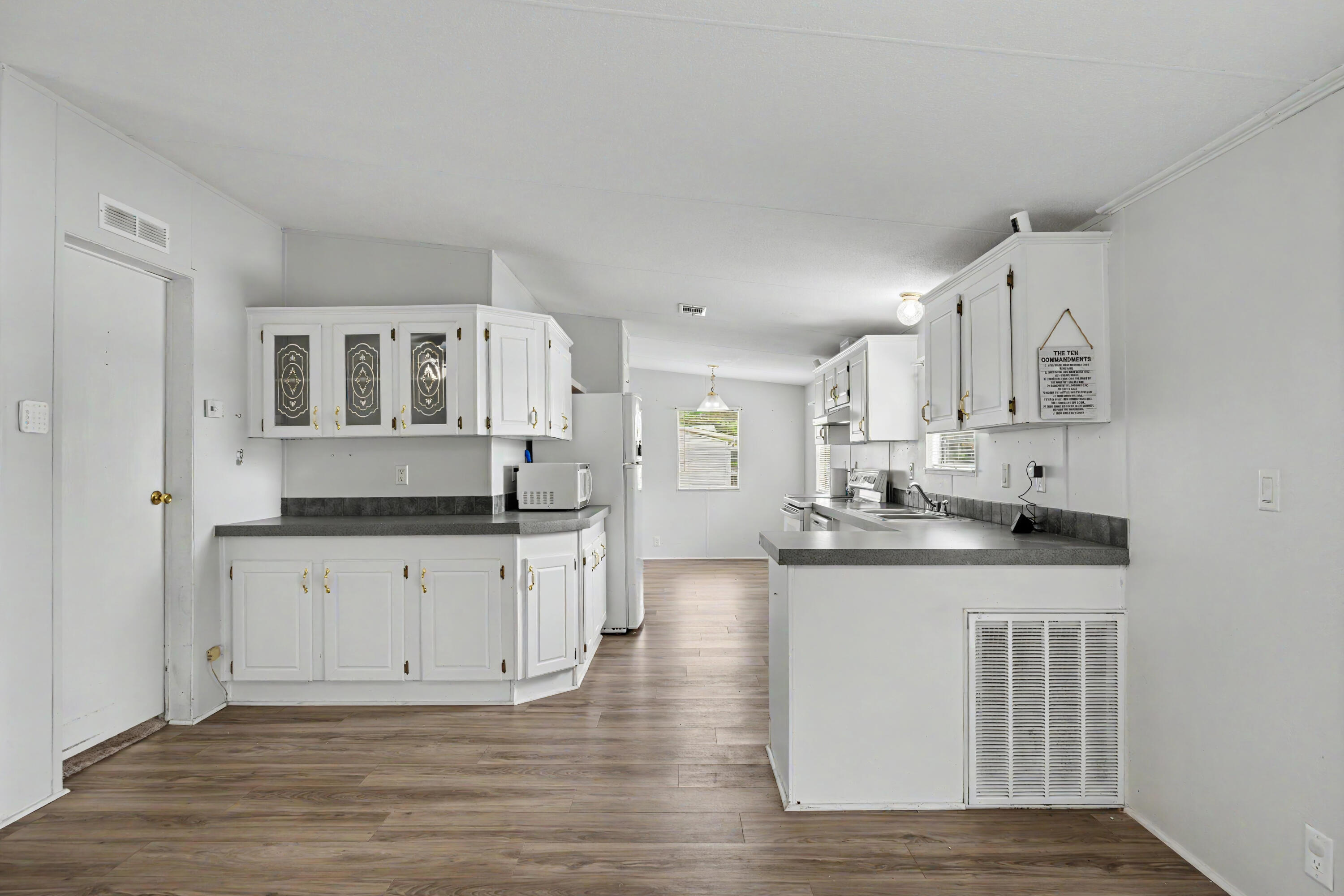 KING LAKE ESTATES - Residential
