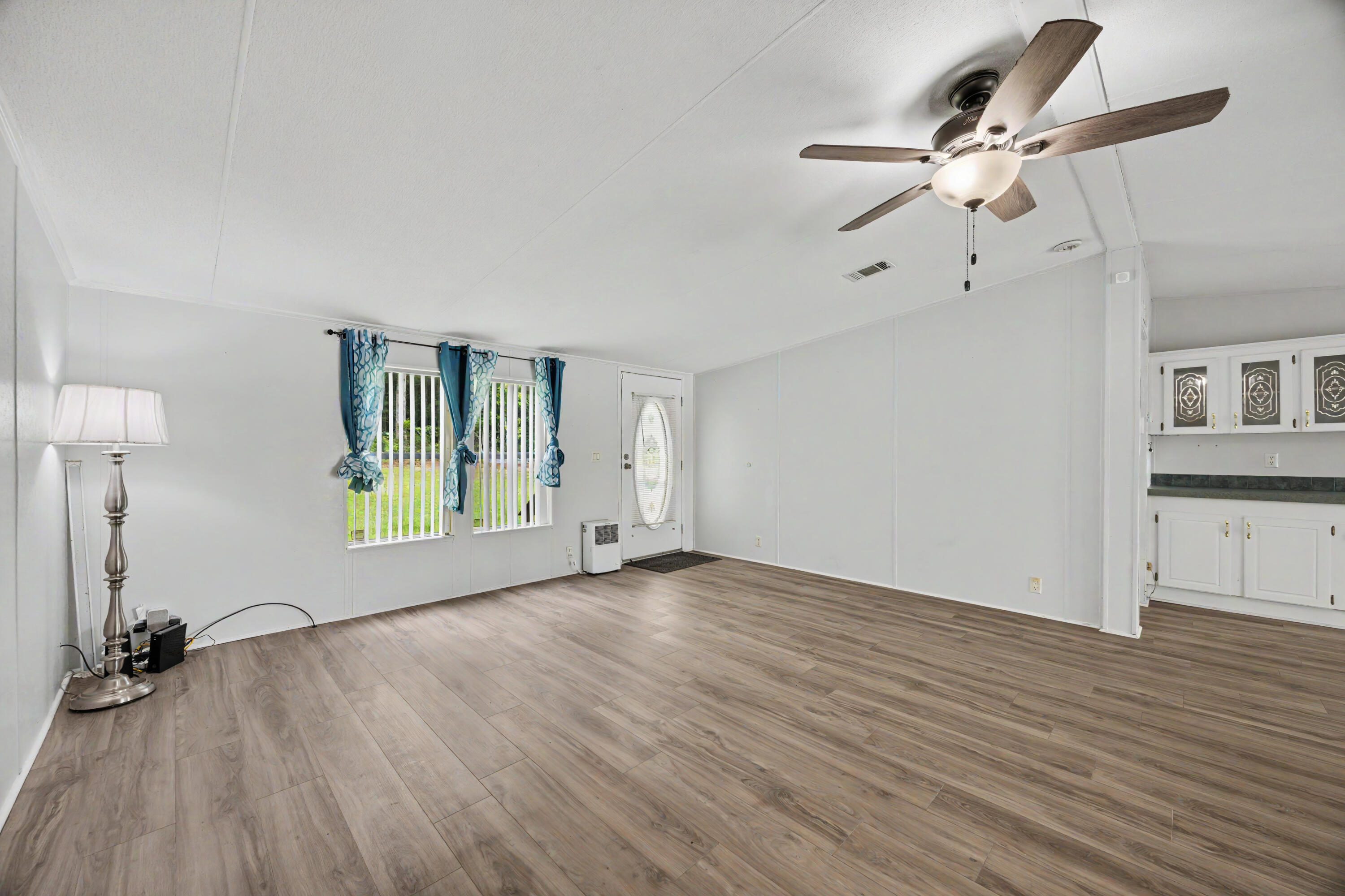 KING LAKE ESTATES - Residential