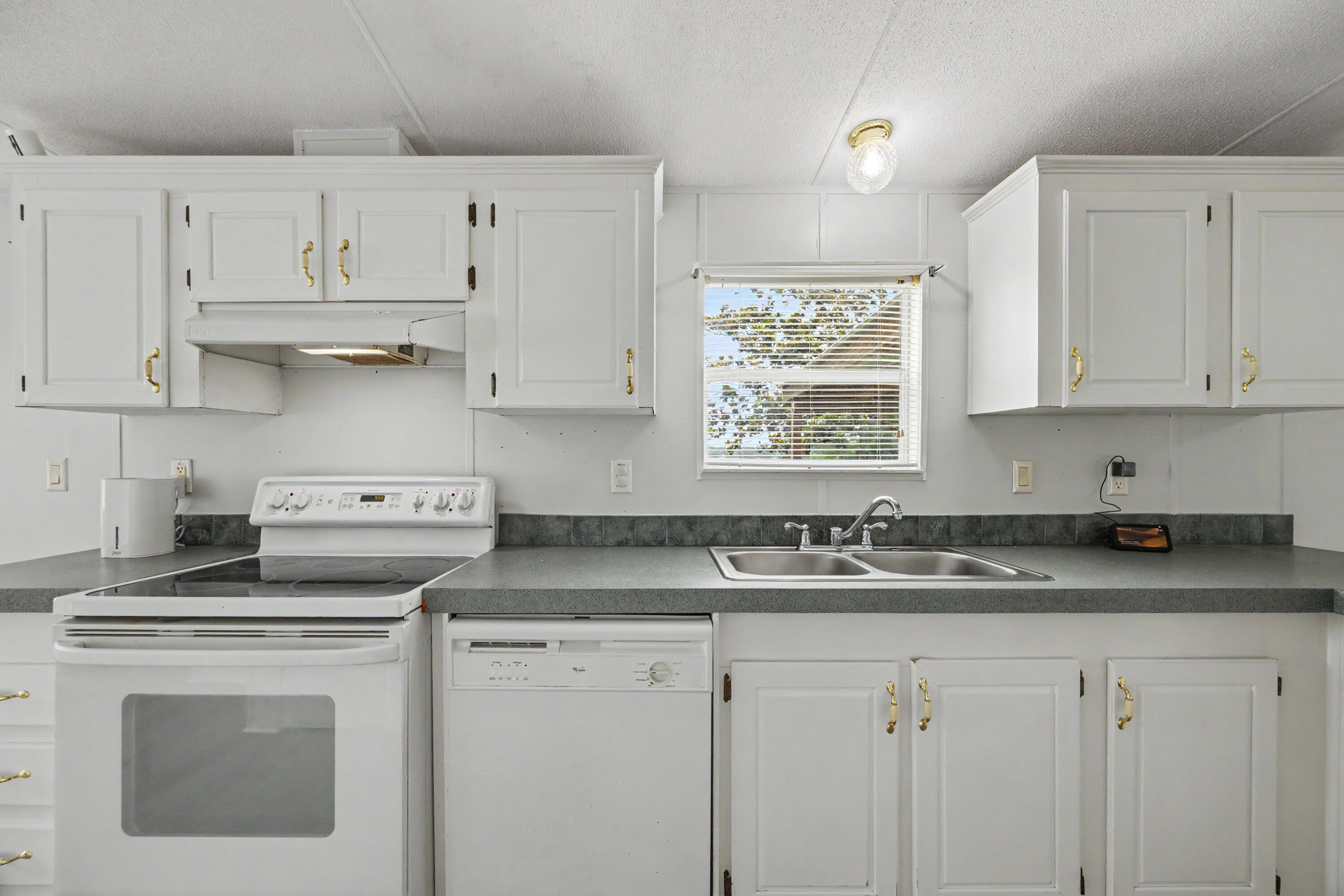 KING LAKE ESTATES - Residential