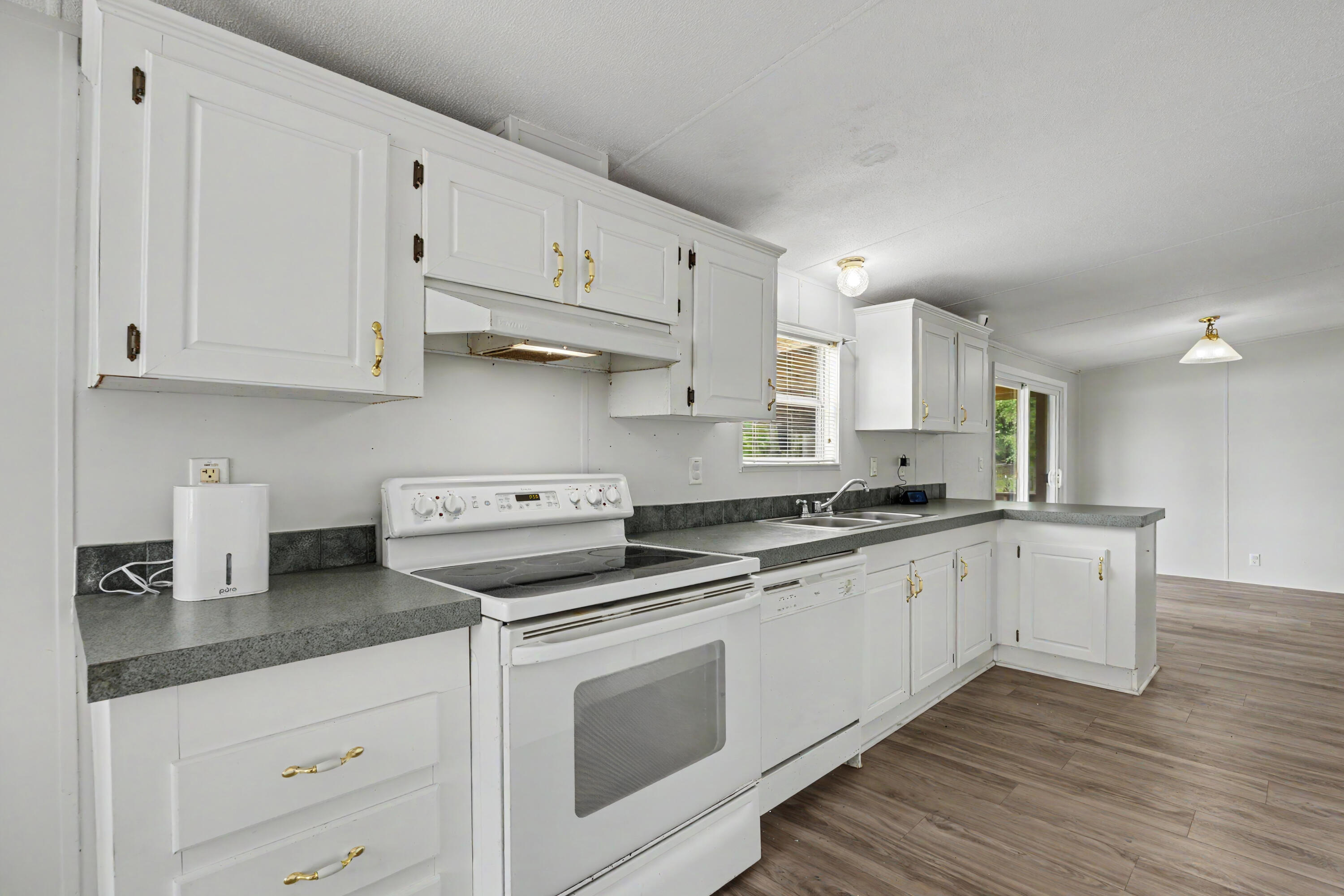 KING LAKE ESTATES - Residential