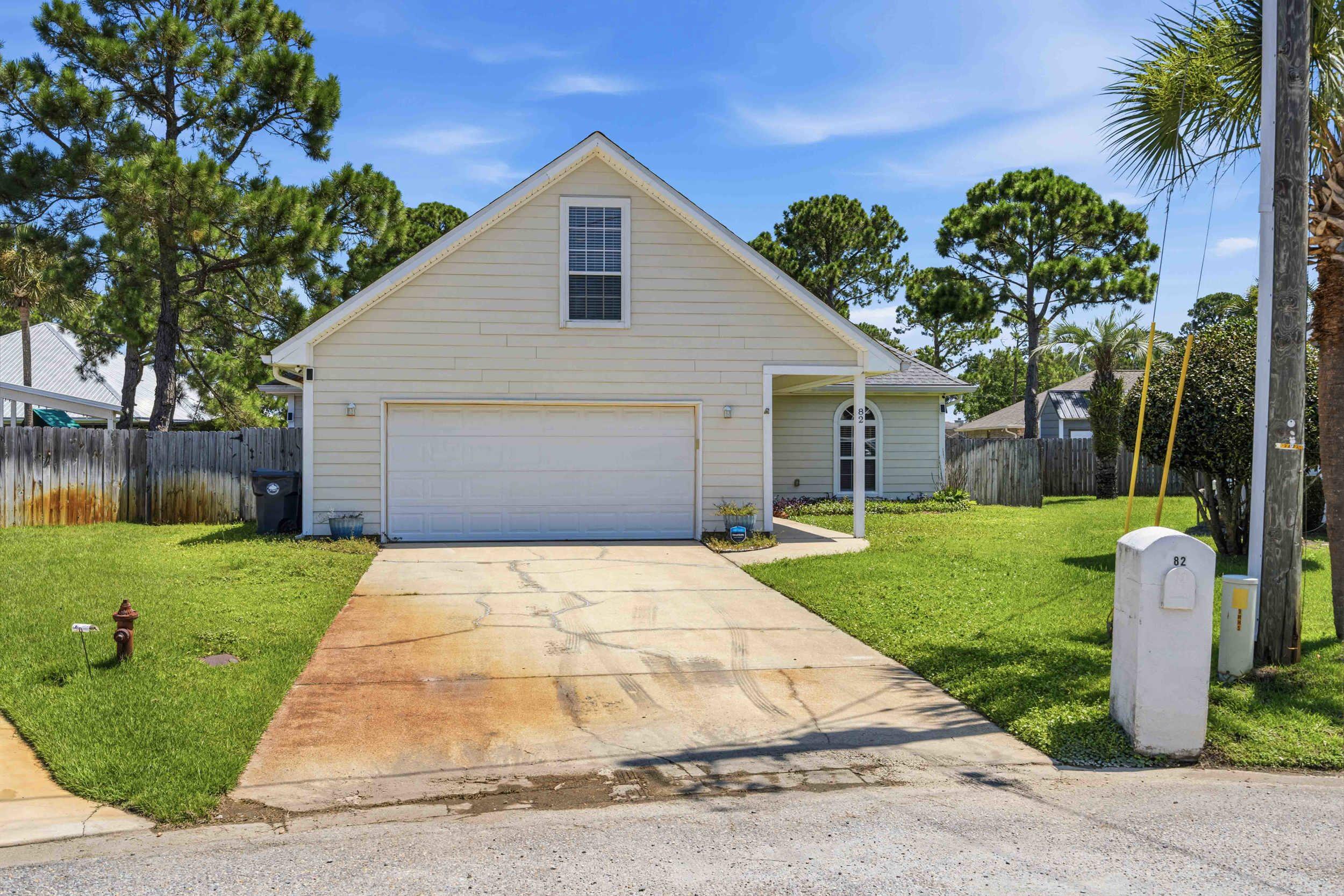 HIDDEN HARBOR ESTATES - Residential
