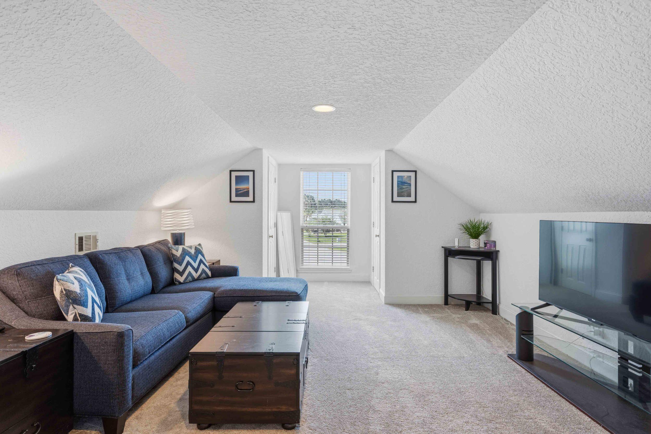 HIDDEN HARBOR ESTATES - Residential