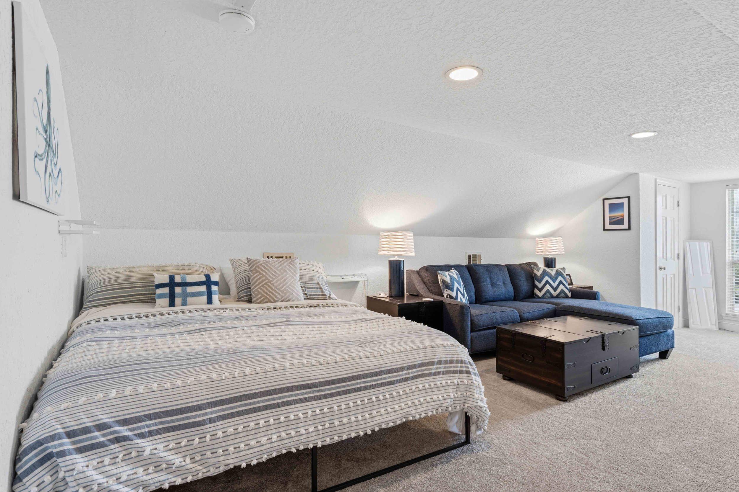 HIDDEN HARBOR ESTATES - Residential
