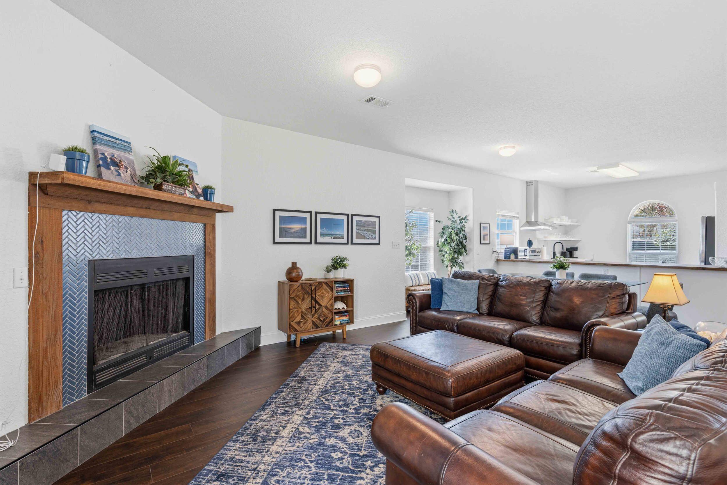 HIDDEN HARBOR ESTATES - Residential