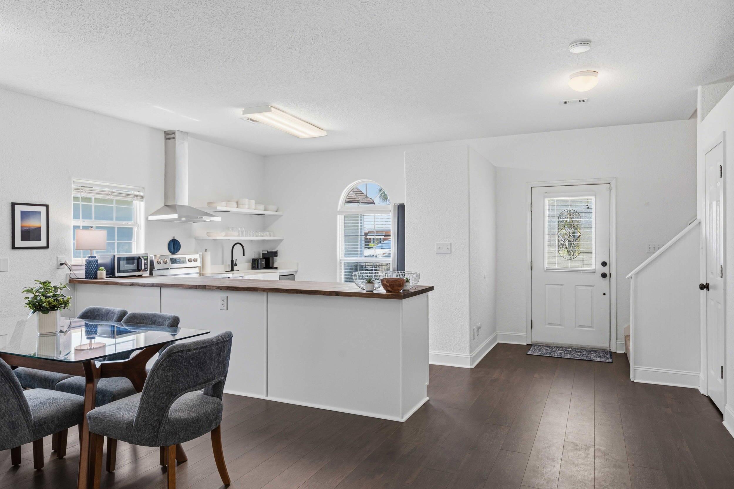 HIDDEN HARBOR ESTATES - Residential