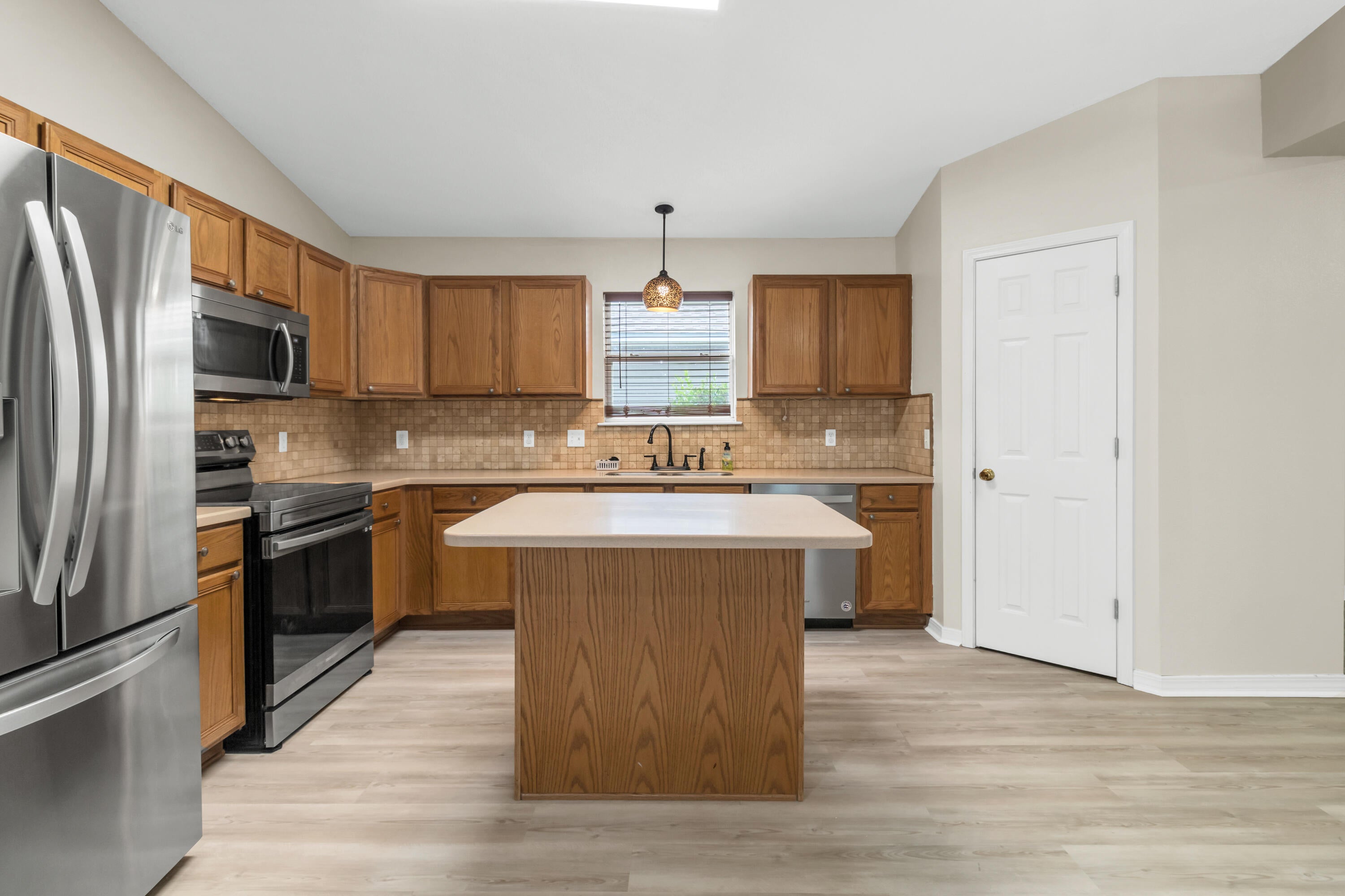 VILLAS AT CHANTILLY THE - Residential