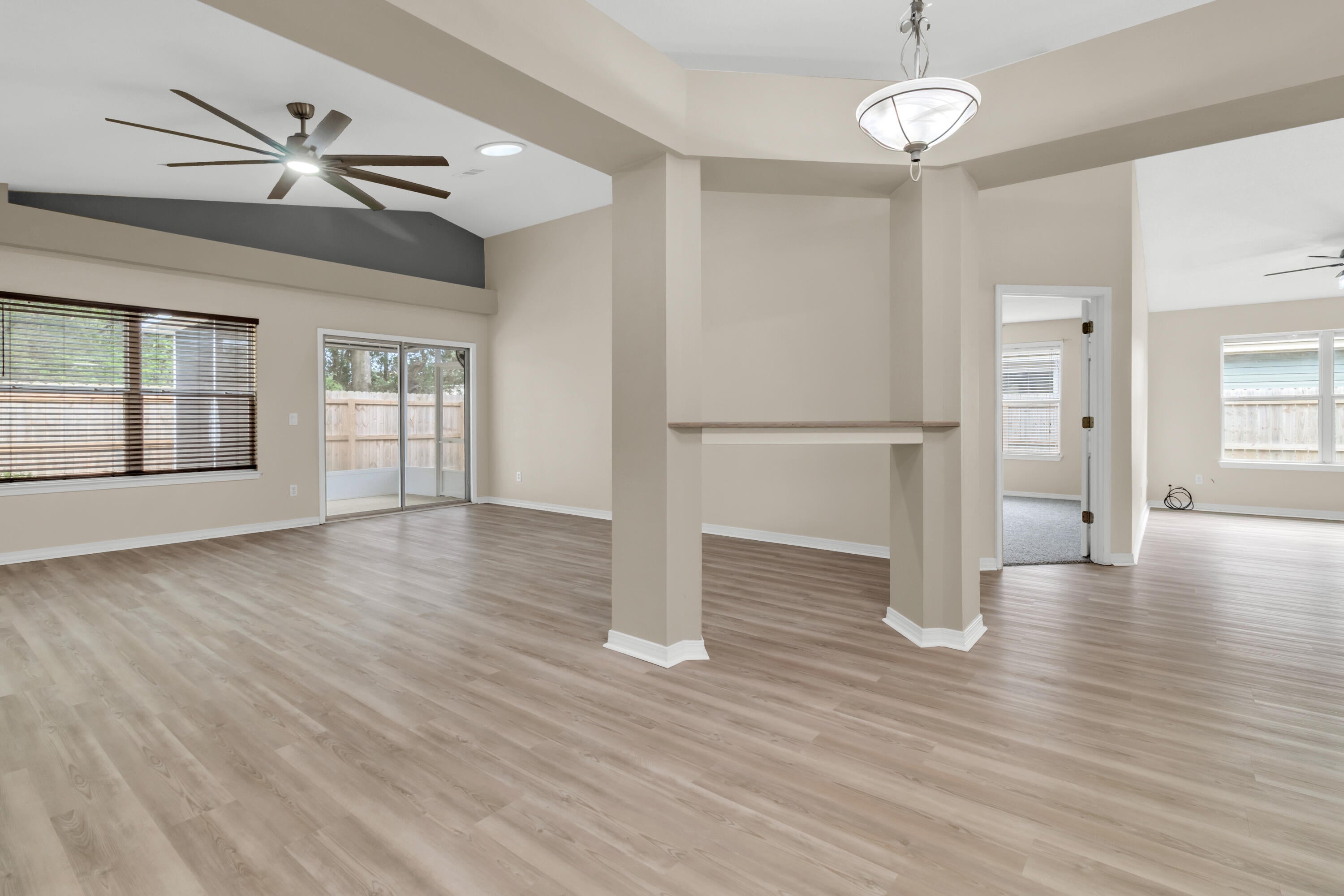 VILLAS AT CHANTILLY THE - Residential