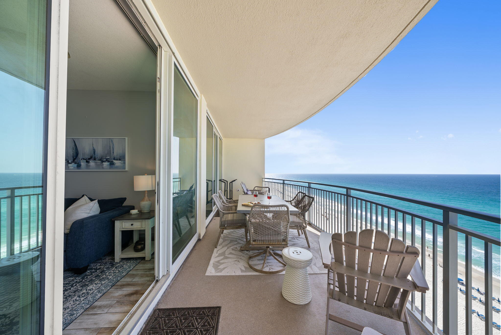 AQUA CONDO - Residential