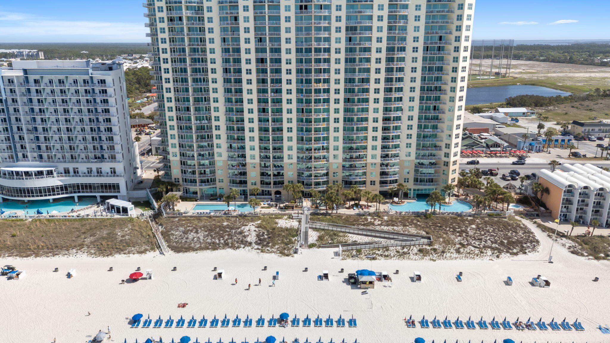 AQUA CONDO - Residential
