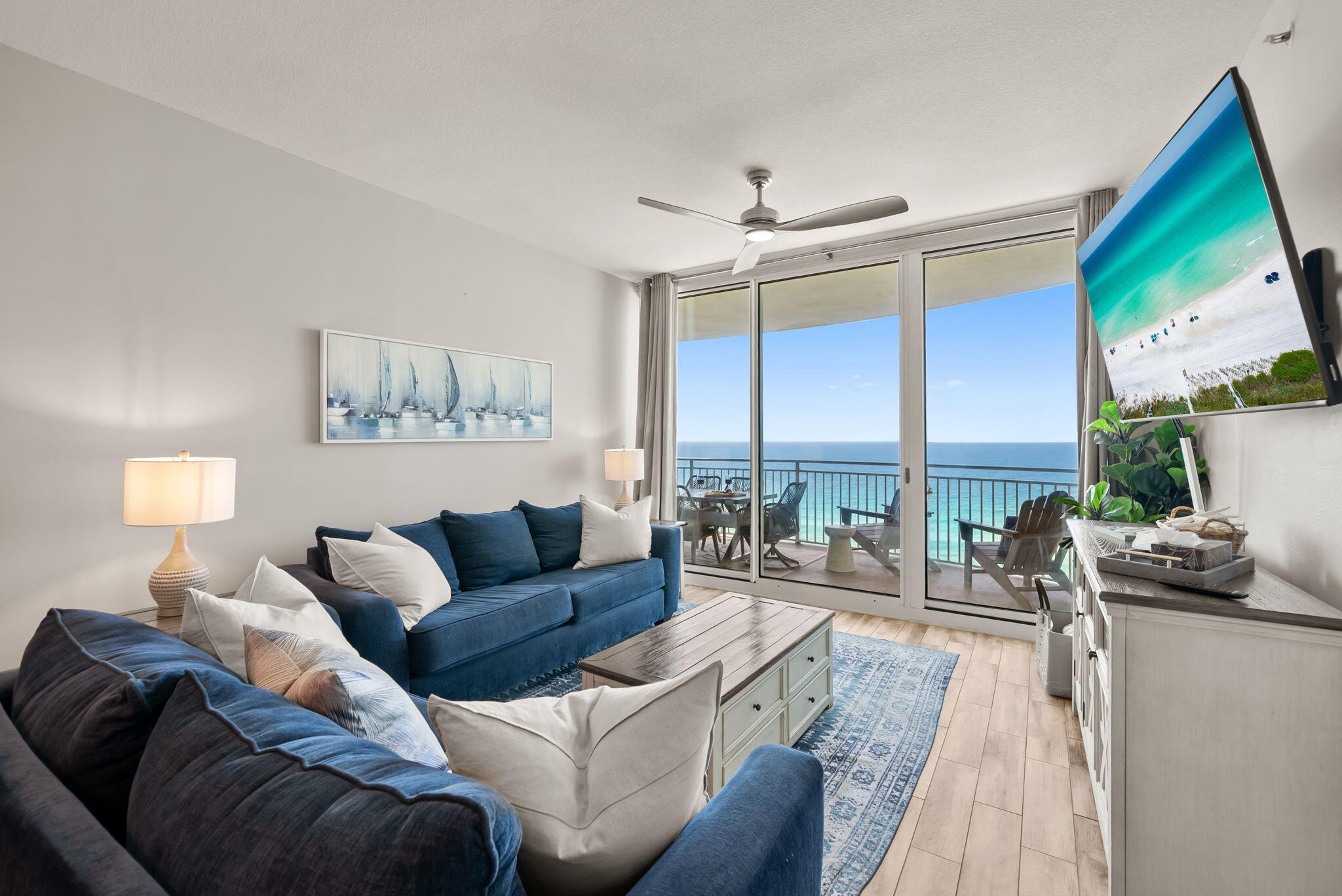 AQUA CONDO - Residential