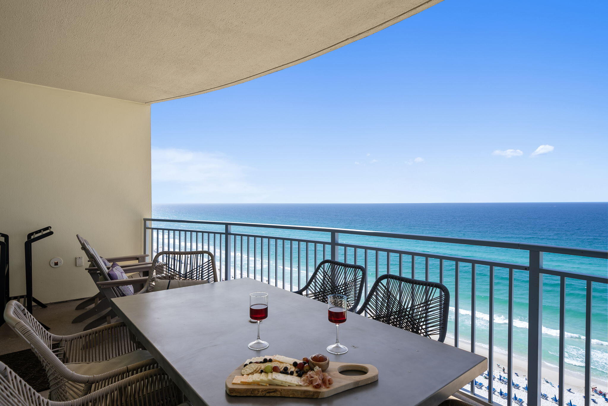 AQUA CONDO - Residential