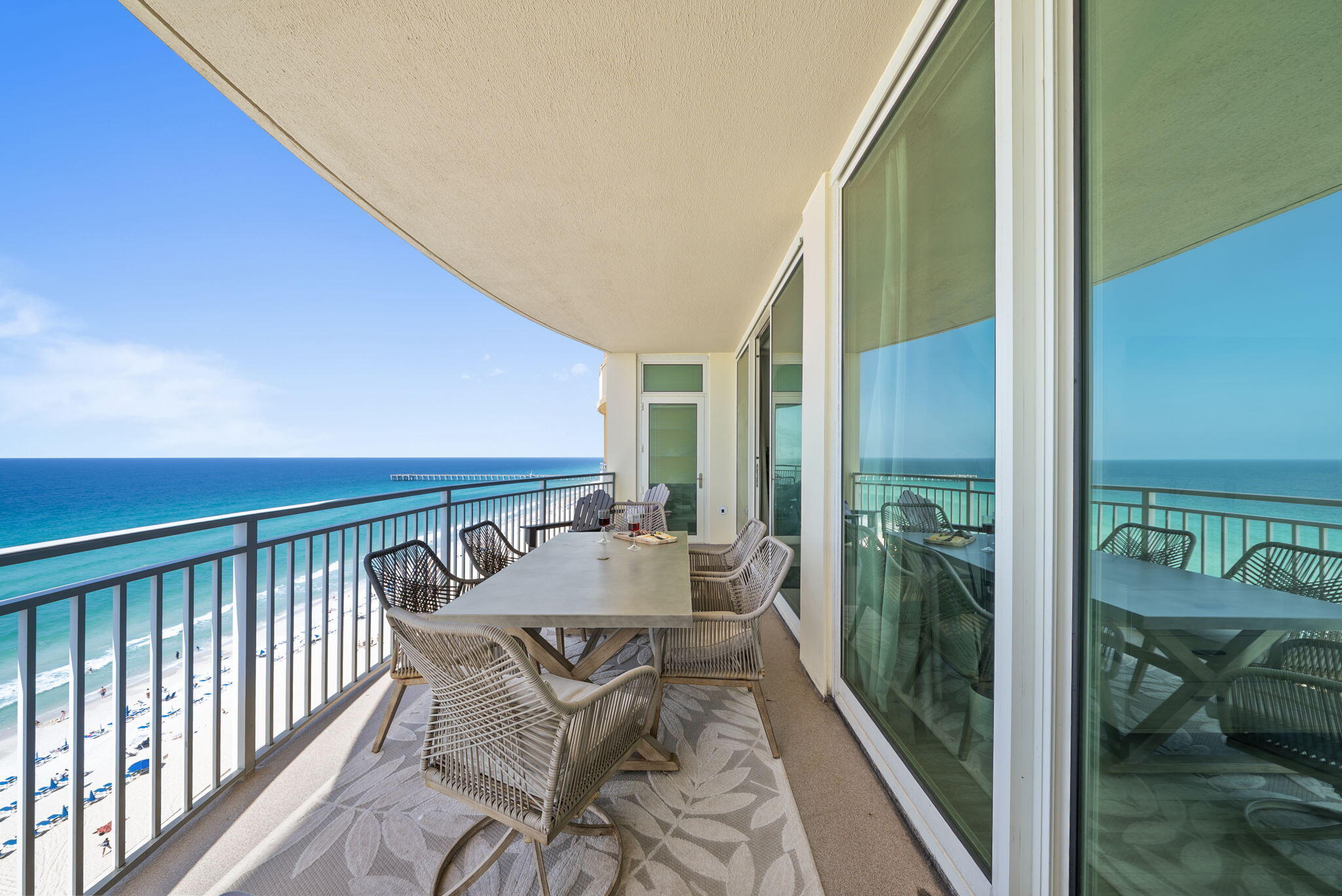 AQUA CONDO - Residential