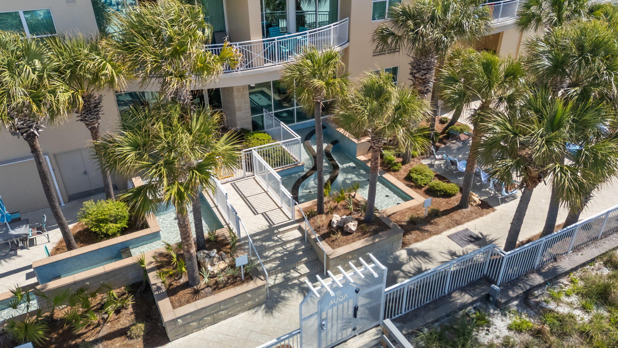 AQUA CONDO - Residential