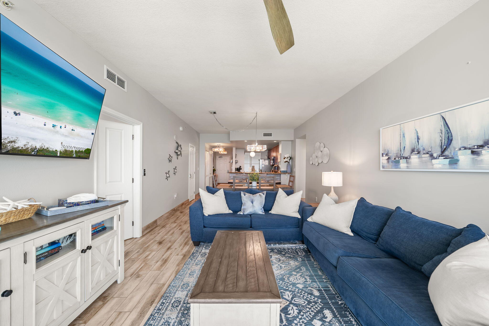 AQUA CONDO - Residential