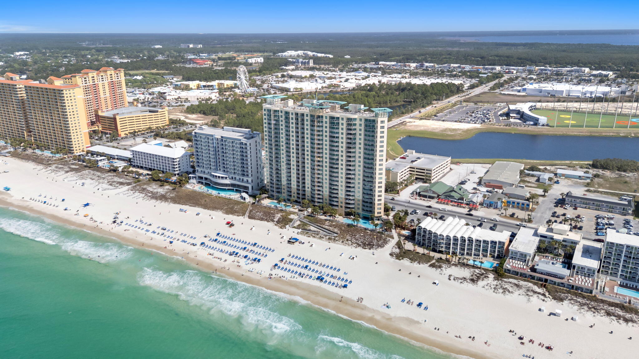 AQUA CONDO - Residential