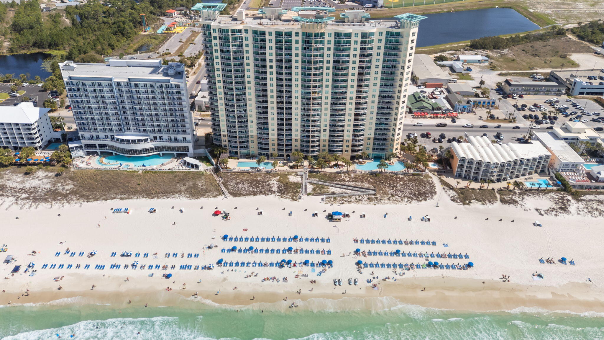 AQUA CONDO - Residential