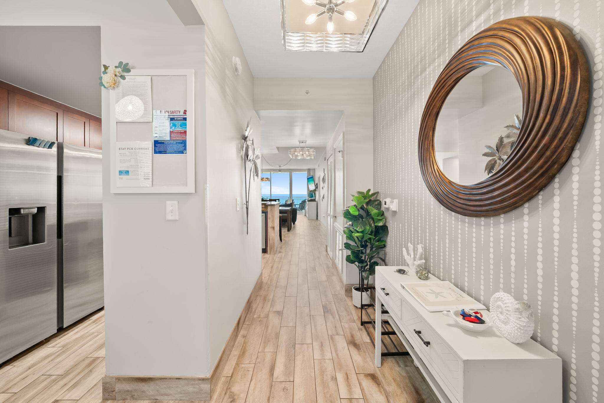 AQUA CONDO - Residential
