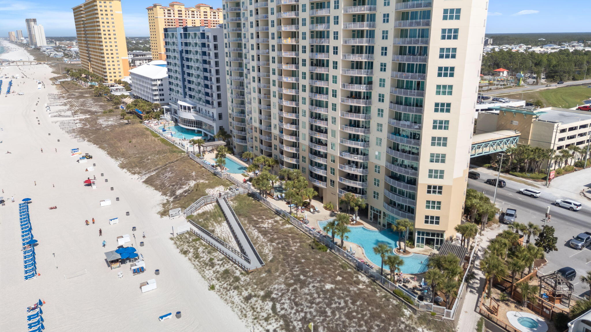 AQUA CONDO - Residential