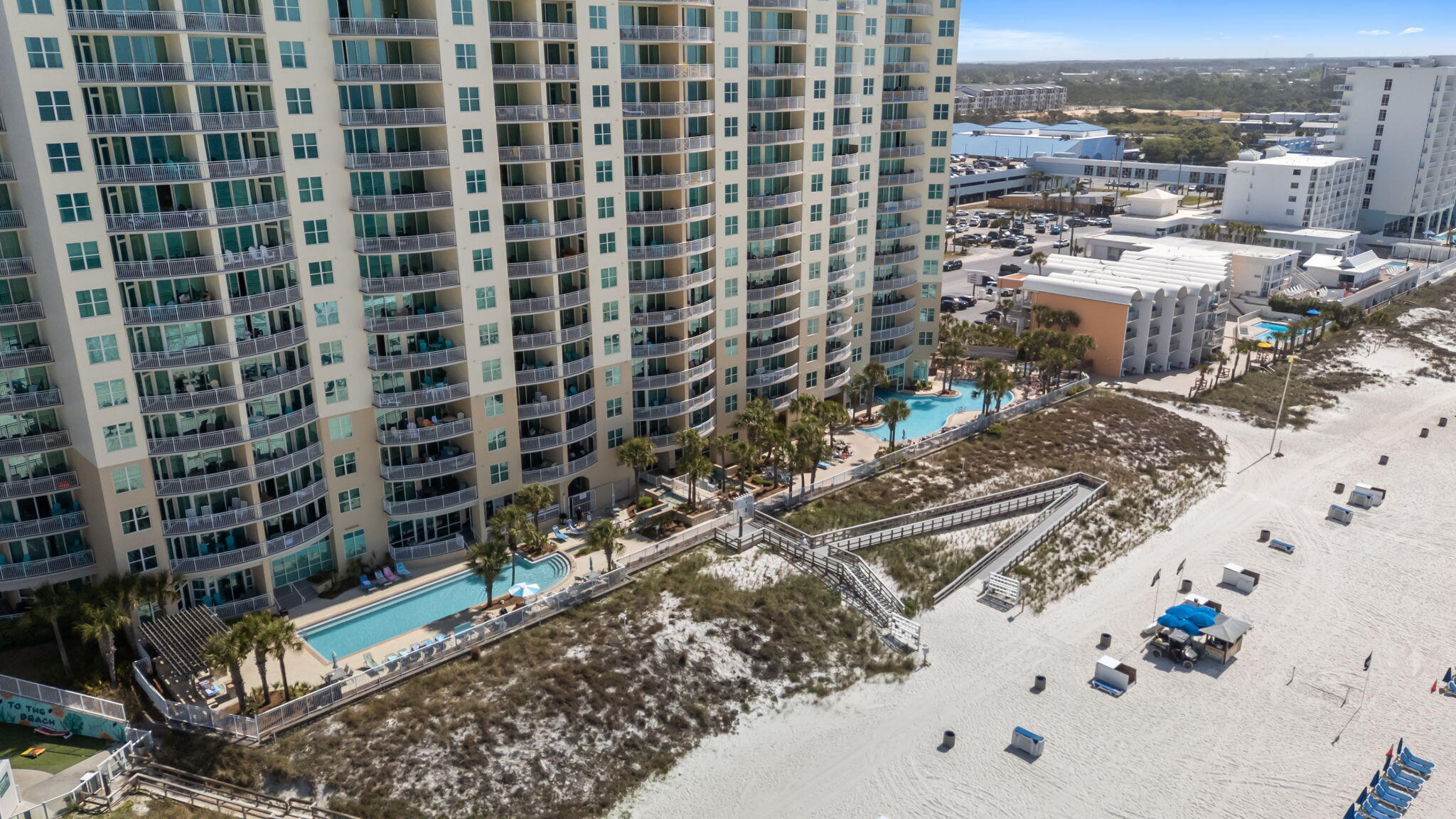 AQUA CONDO - Residential