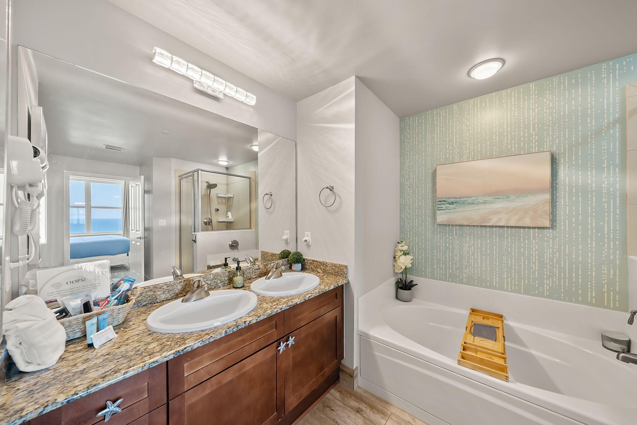 AQUA CONDO - Residential