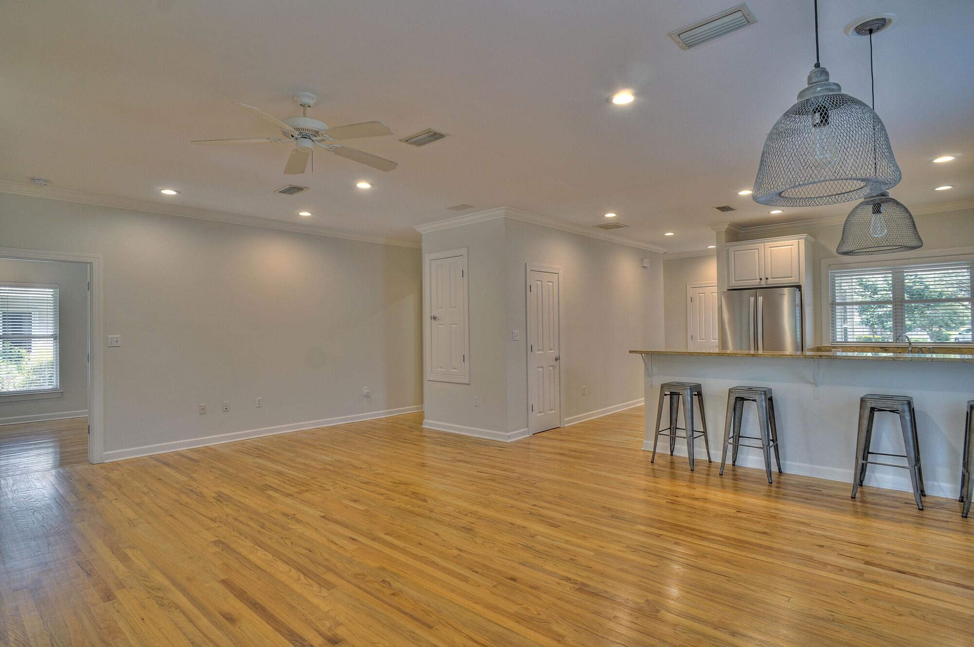 PRESTWICK PLACE - Residential