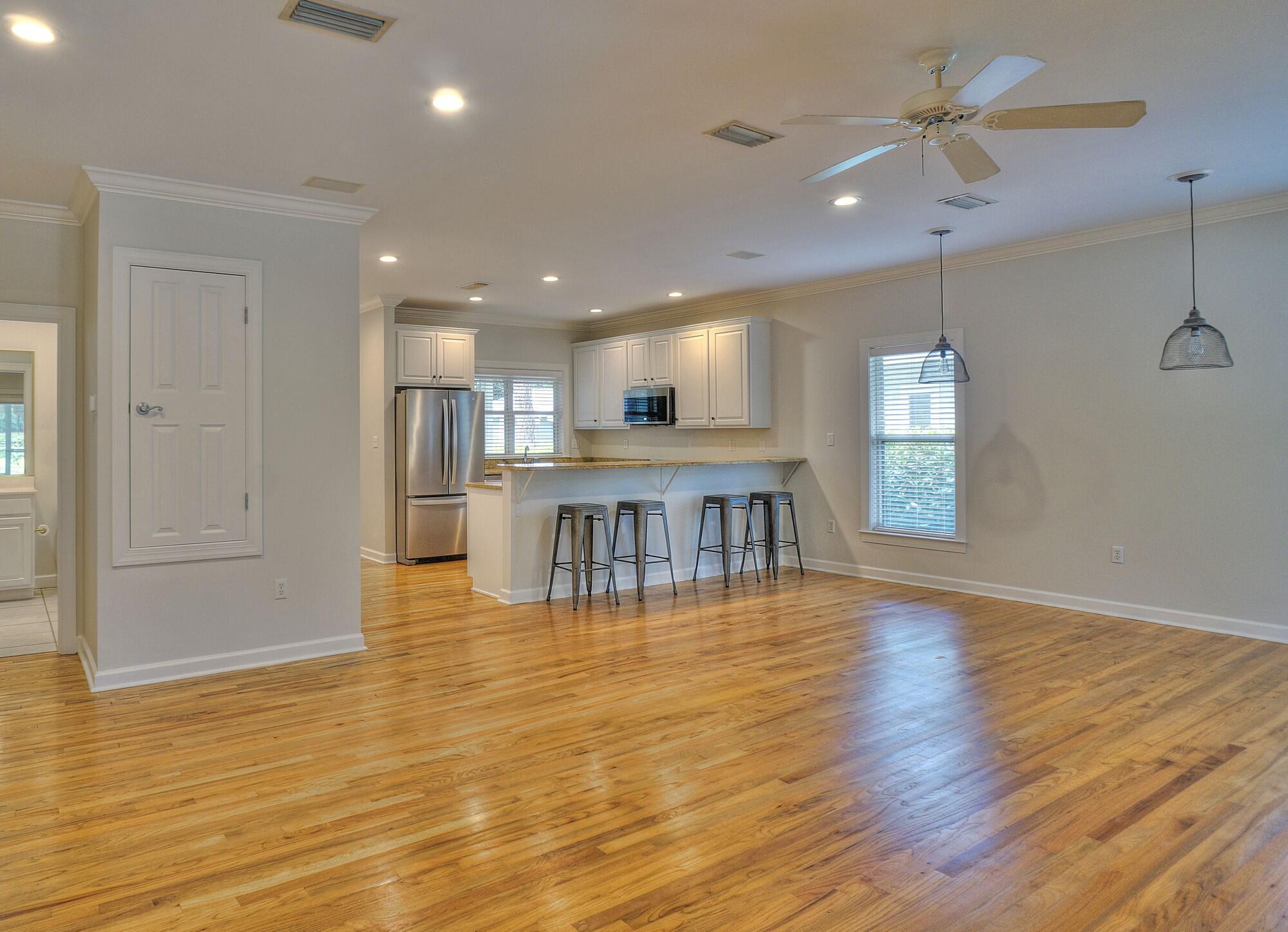 PRESTWICK PLACE - Residential