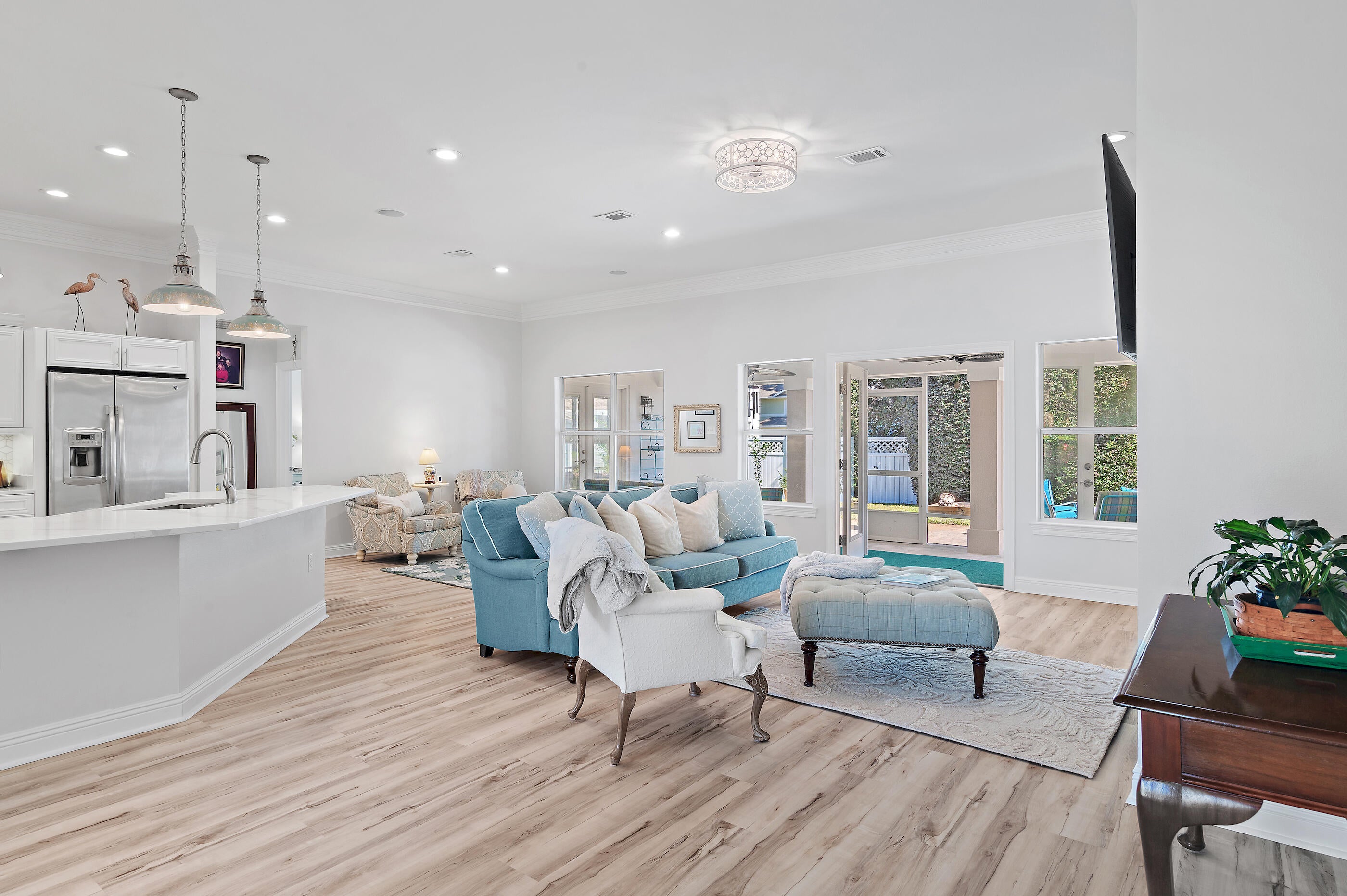 Emerald Lakes - Residential