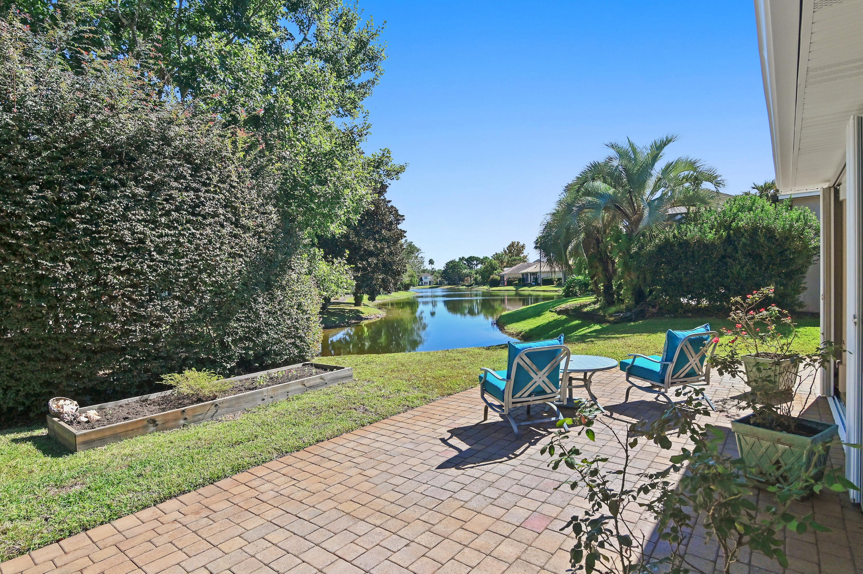 Emerald Lakes - Residential