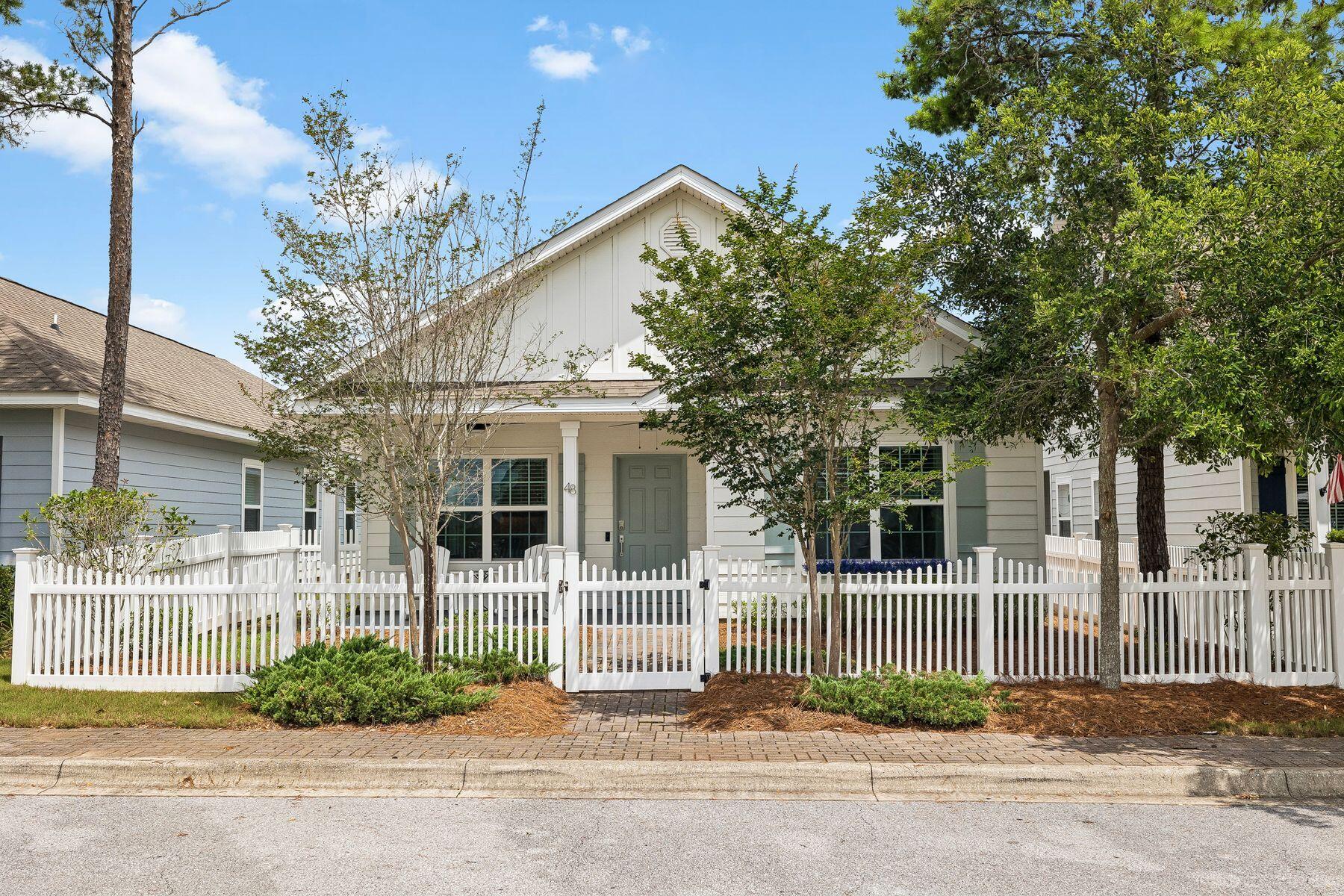 HAMMOCK BAY - Residential