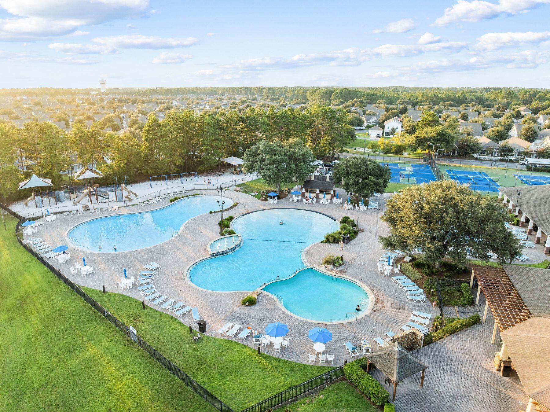 HAMMOCK BAY - Residential