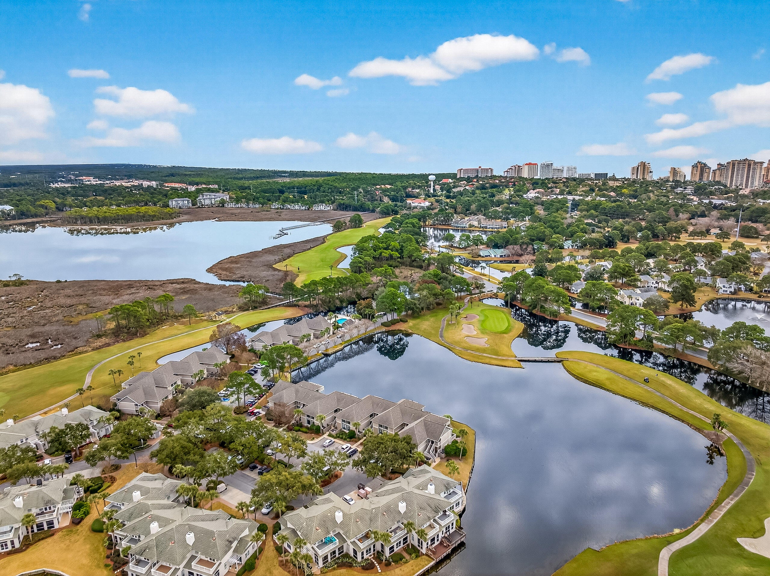 HARBOUR POINT CONDO - Residential