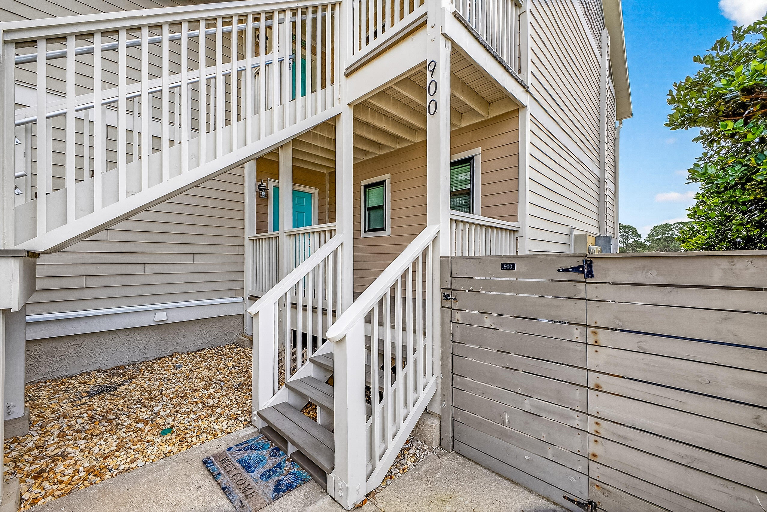 HARBOUR POINT CONDO - Residential