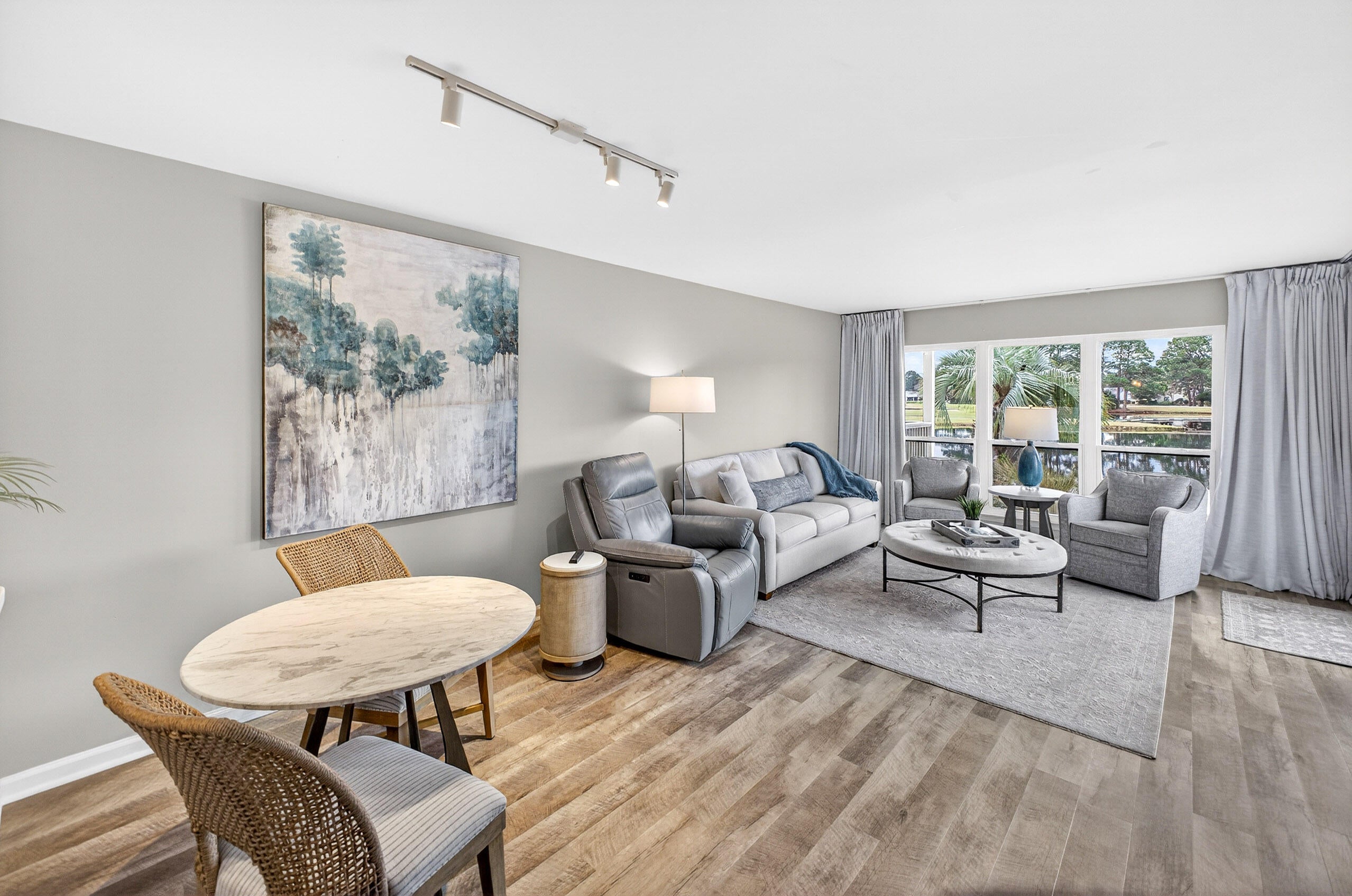 HARBOUR POINT CONDO - Residential