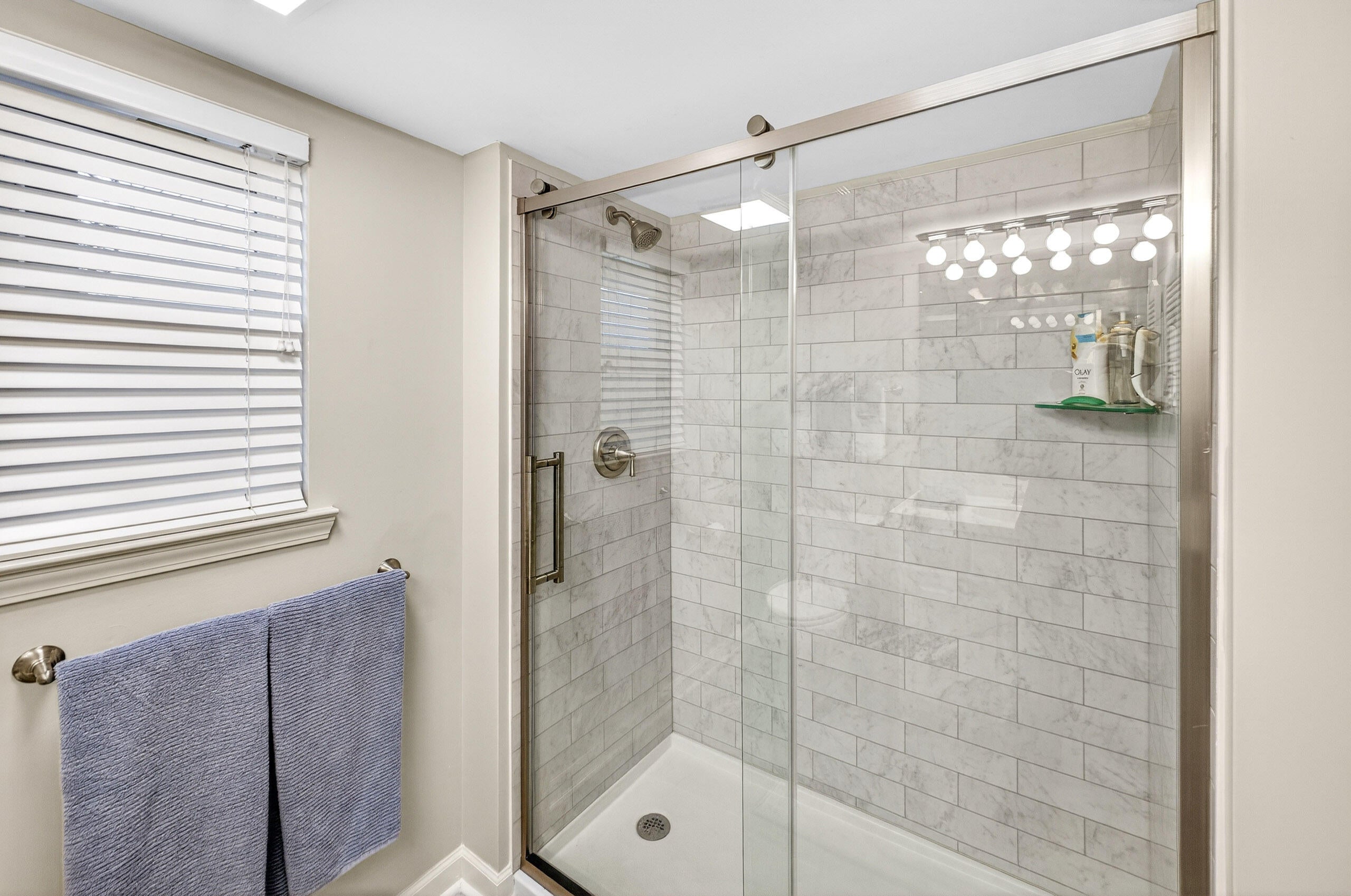 HARBOUR POINT CONDO - Residential