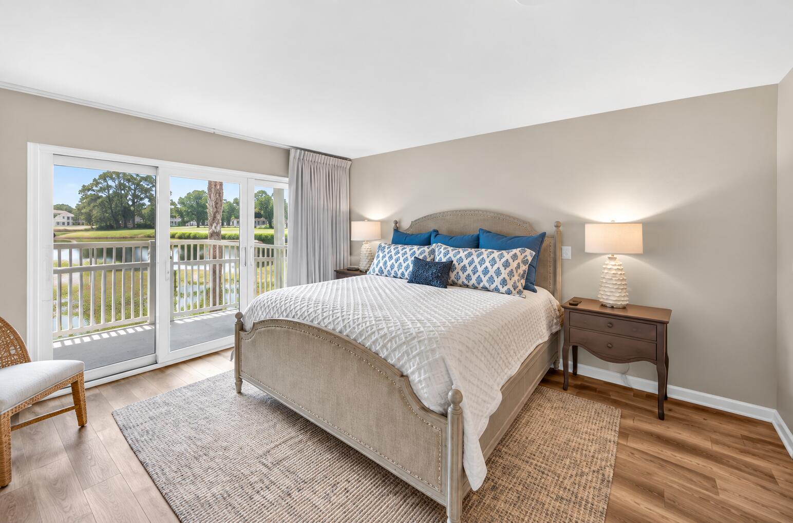 HARBOUR POINT CONDO - Residential