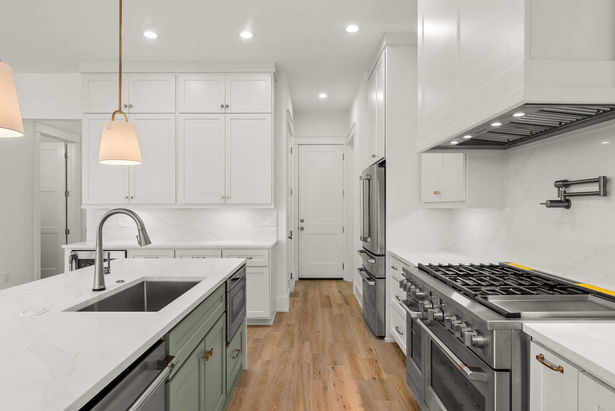 Grand Lagoon Pointe - Residential
