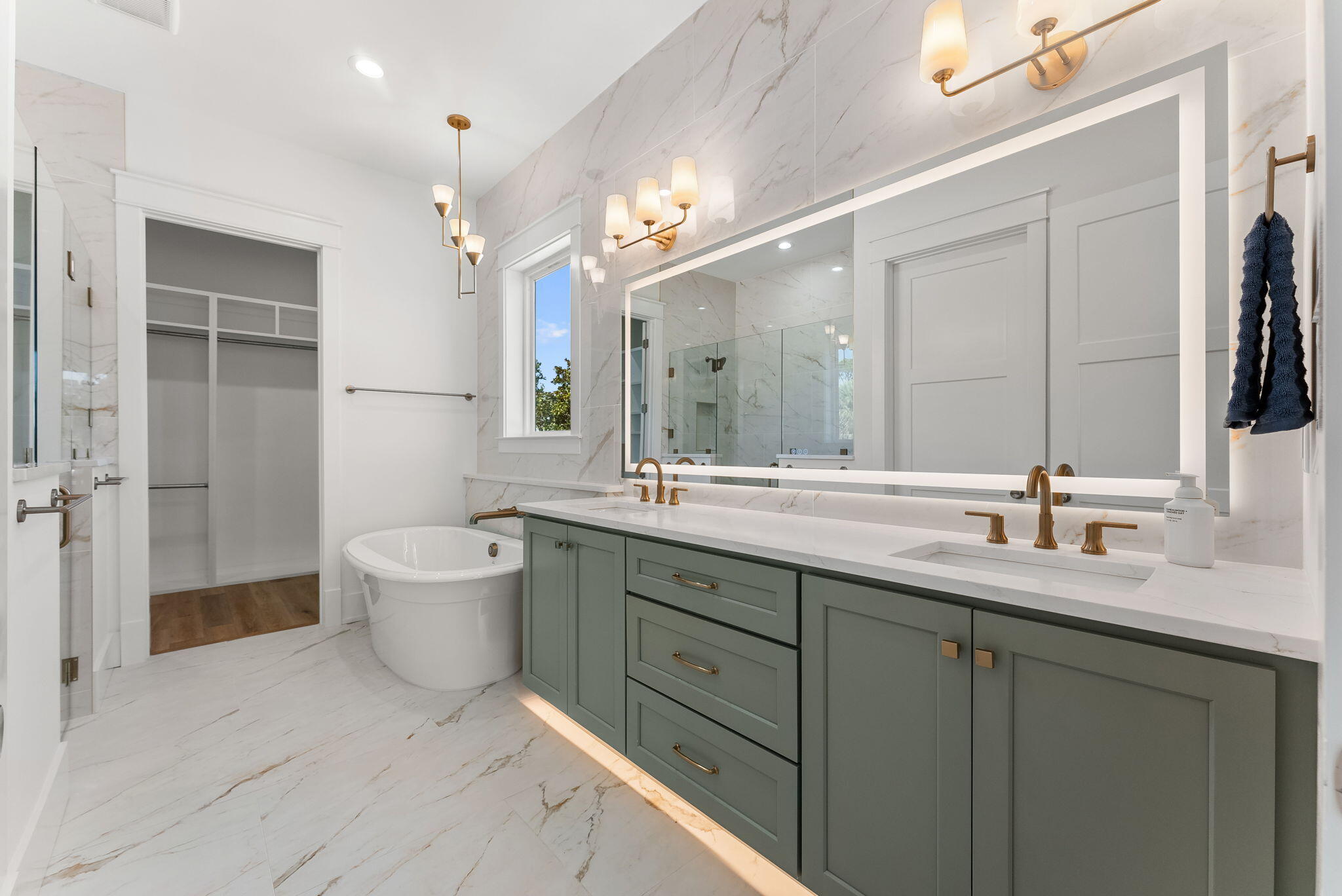Grand Lagoon Pointe - Residential