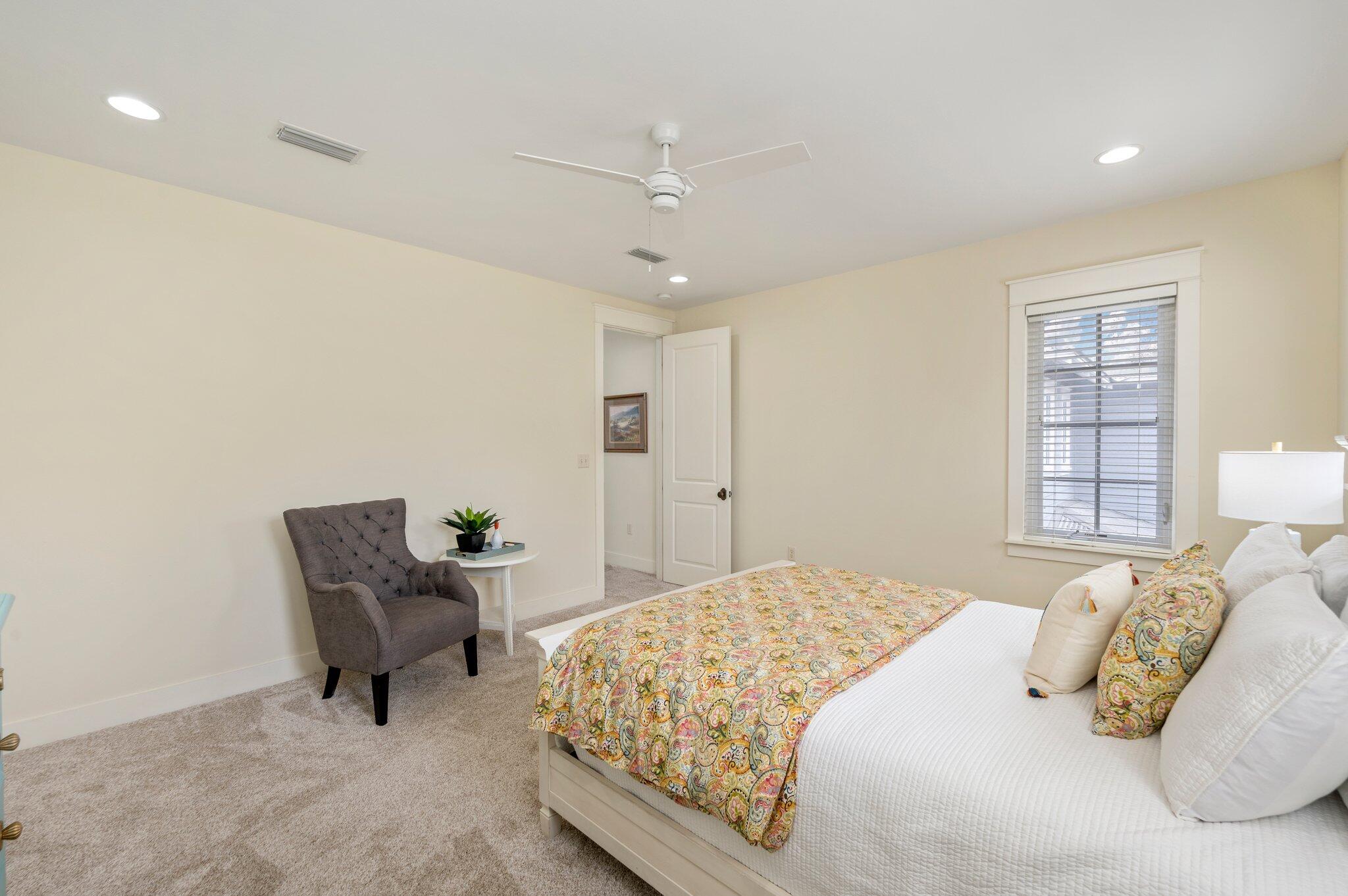 CARSON OAKS - Residential