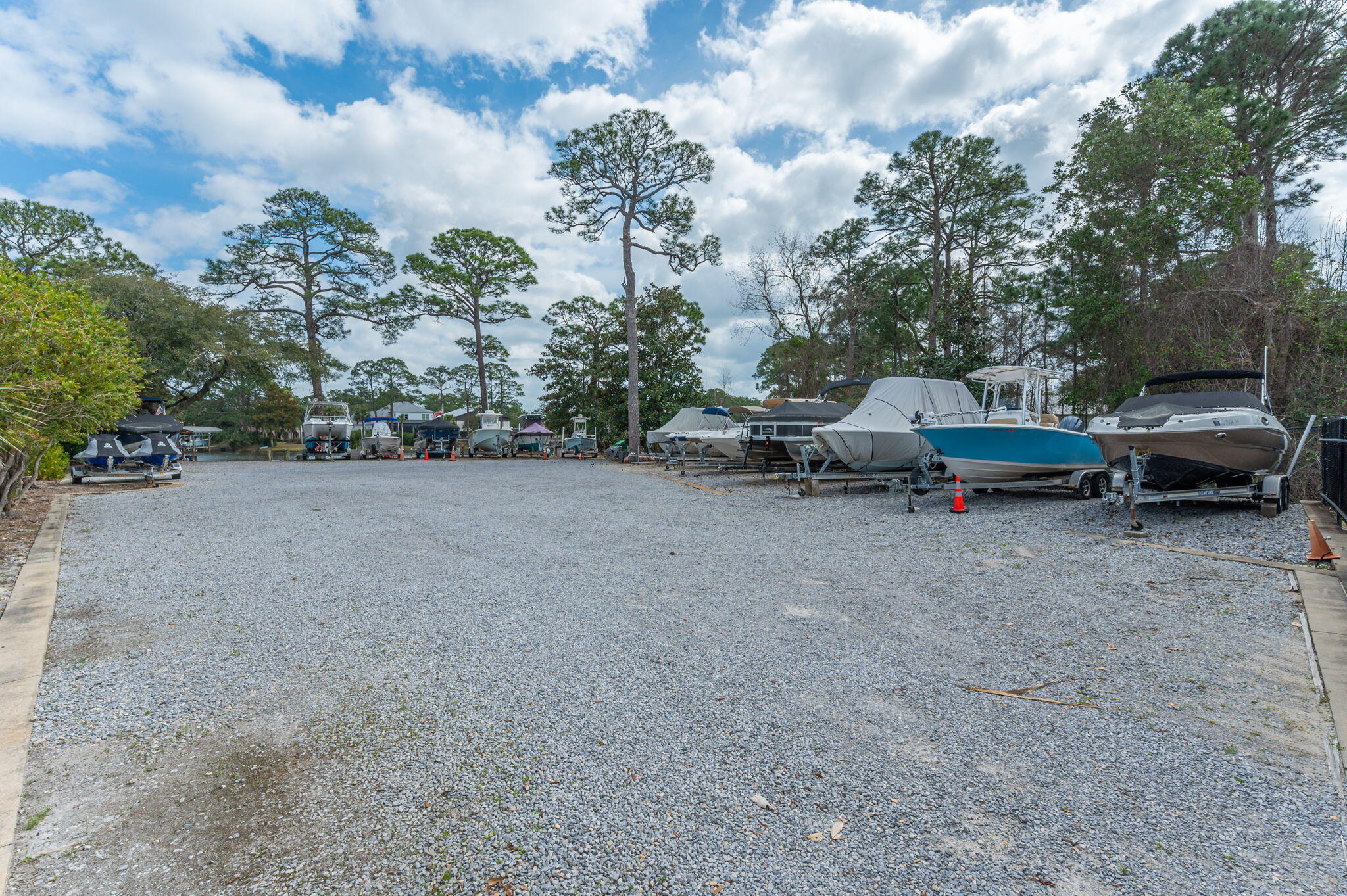 CARSON OAKS - Residential
