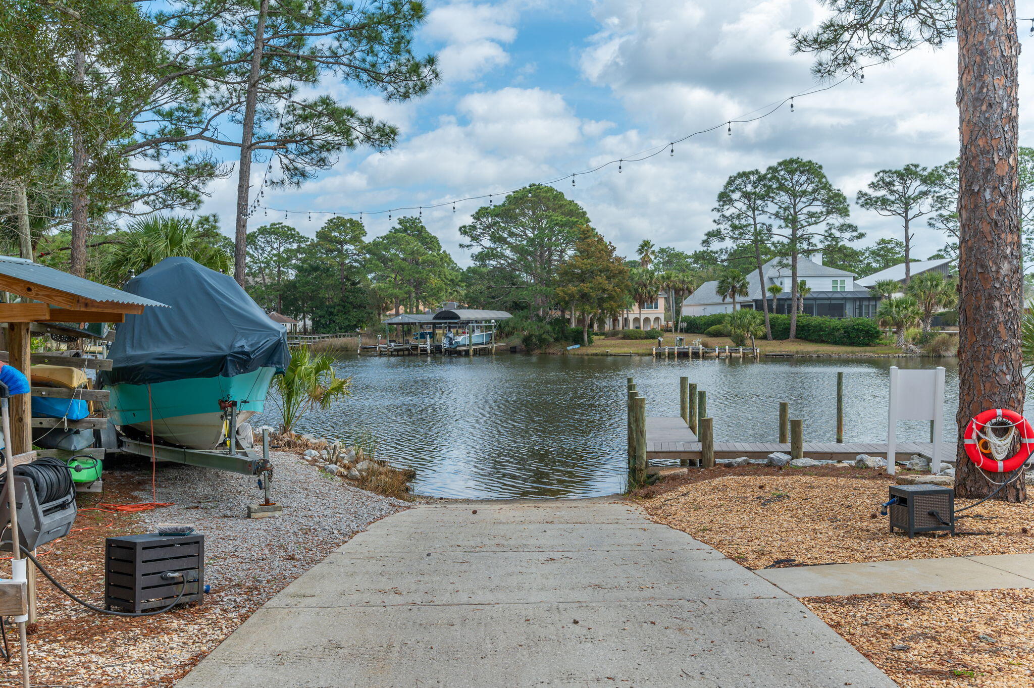 CARSON OAKS - Residential